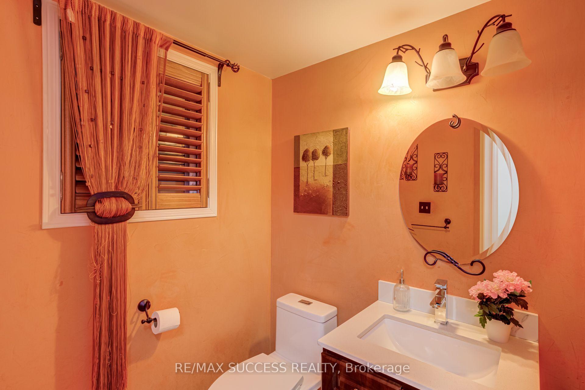 Photo 20 of 54 Ferncroft Place, Brampton, Fletcher's Meadow — HOMEH