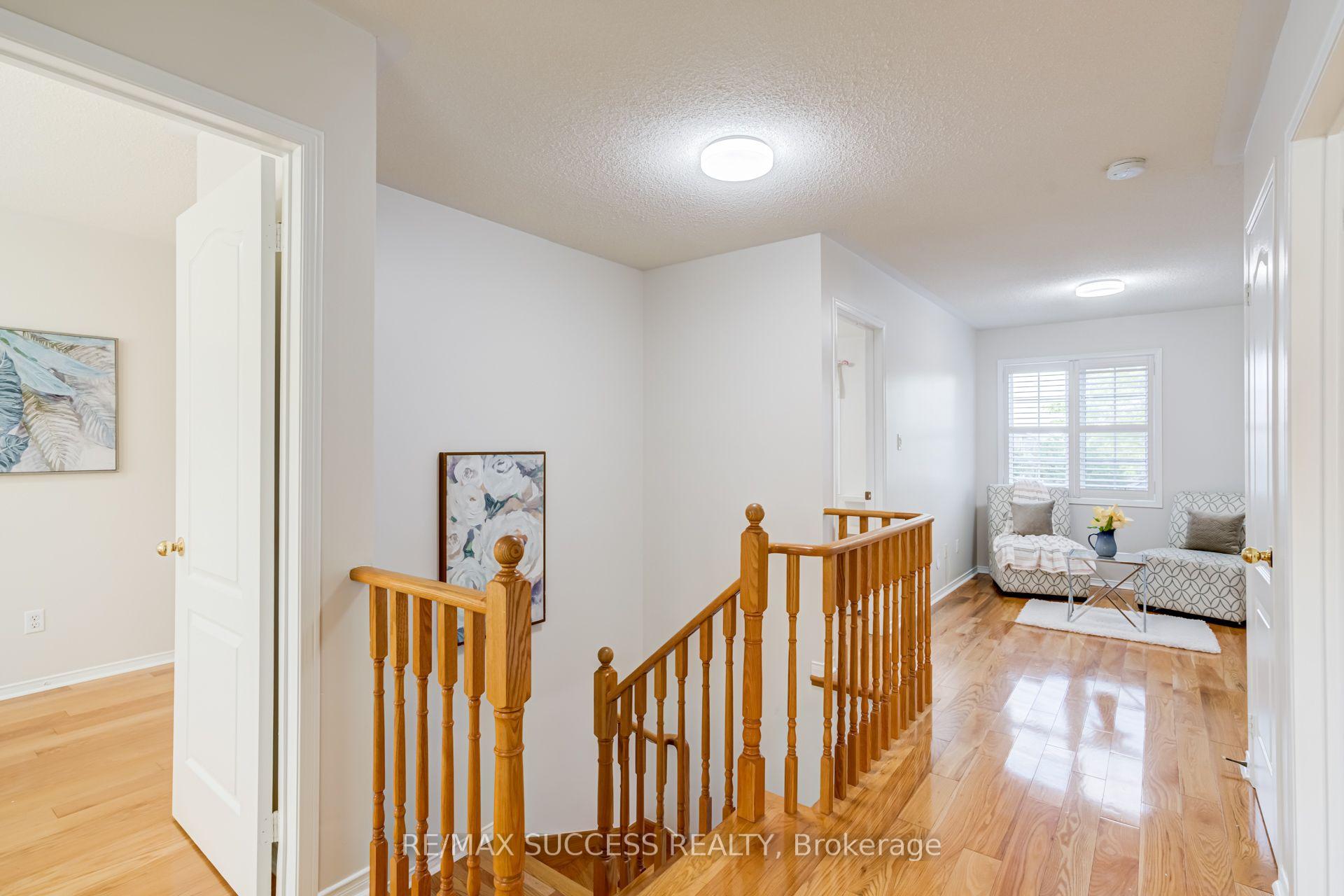 Photo 24 of 54 Ferncroft Place, Brampton, Fletcher's Meadow — HOMEH