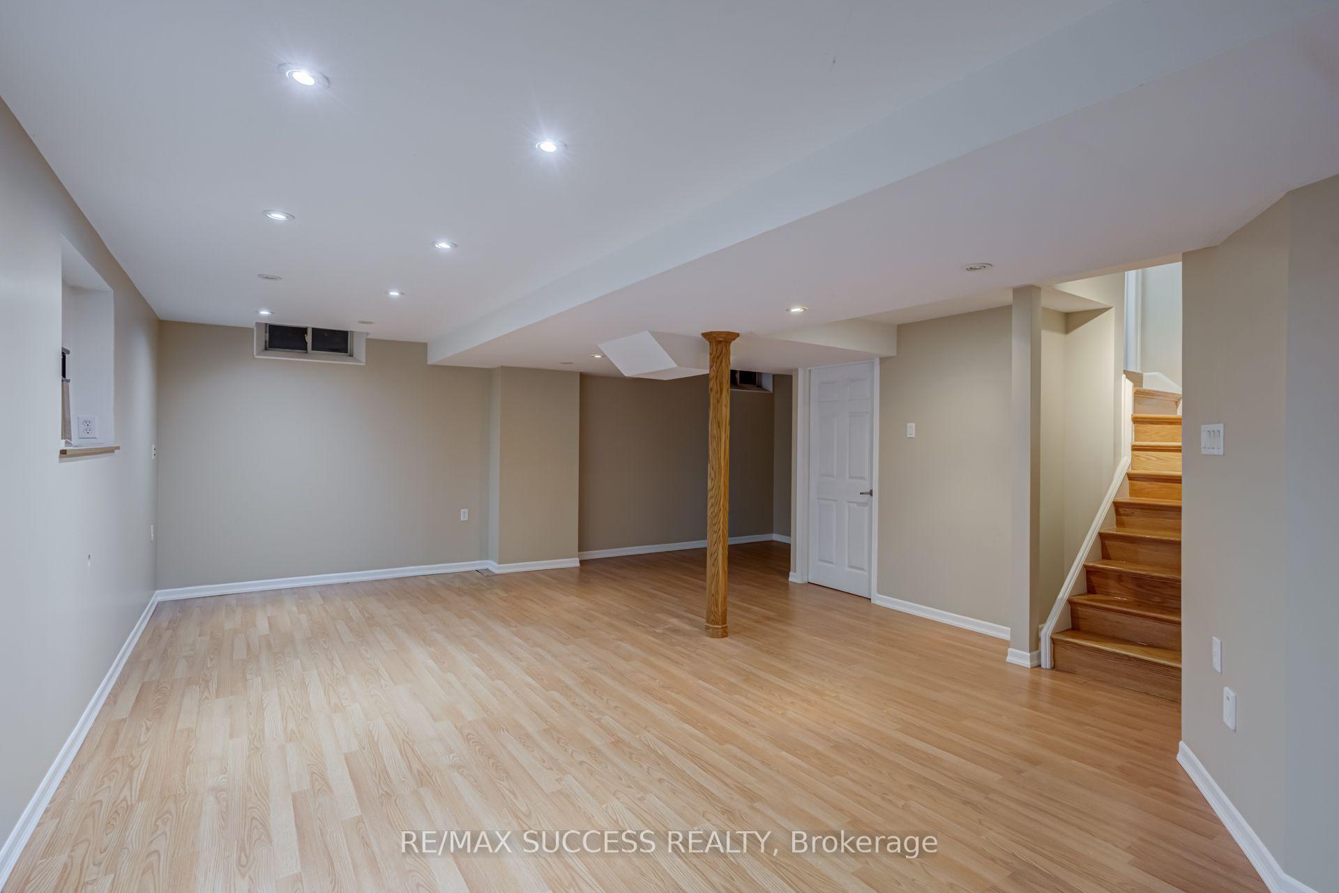 Photo 41 of 54 Ferncroft Place, Brampton, Fletcher's Meadow — HOMEH