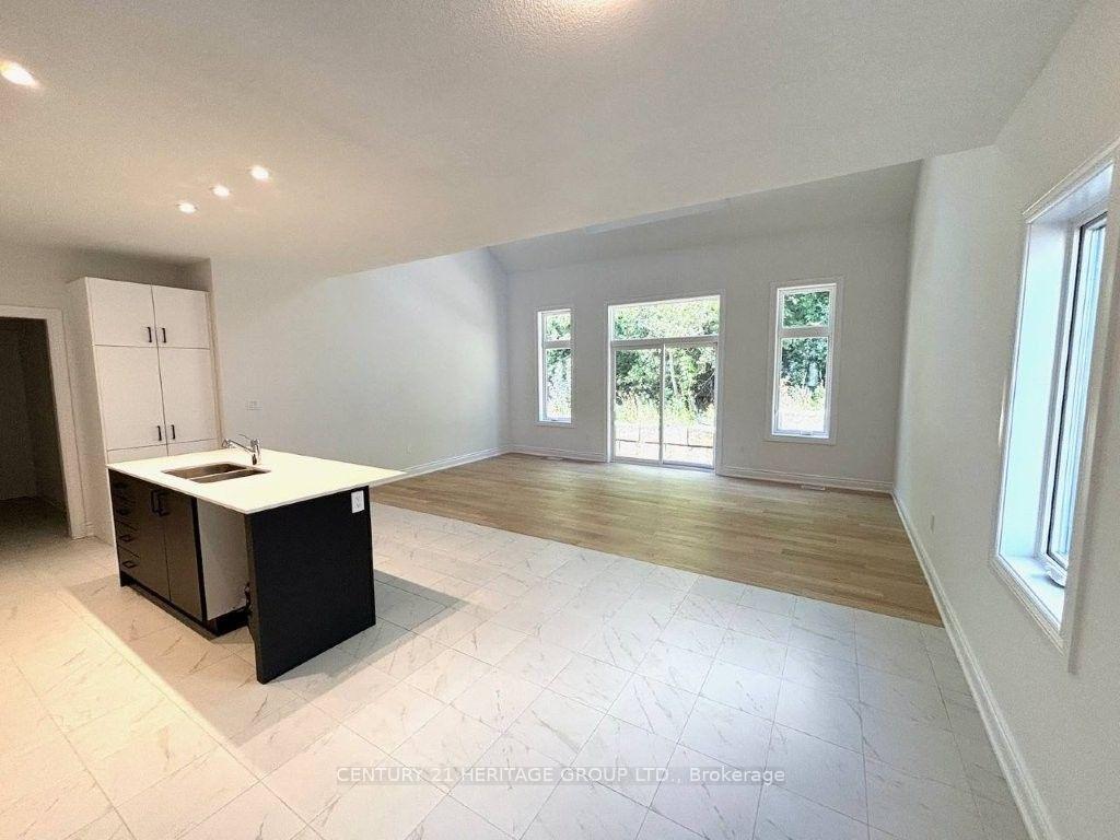 Photo 6 of 130 Beacon Drive, Blue Mountains — HOMEH