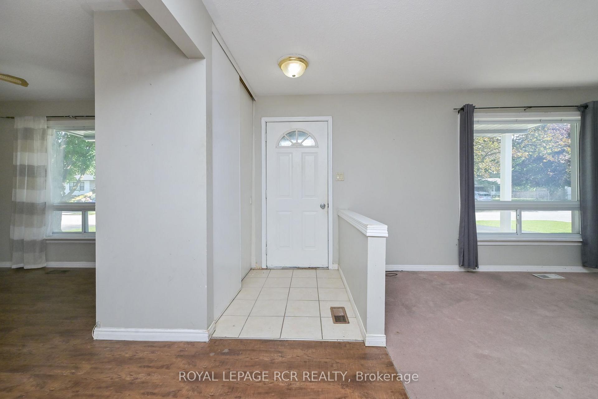 Photo 4 of 116 Ann Street, Shelburne — HOMEH