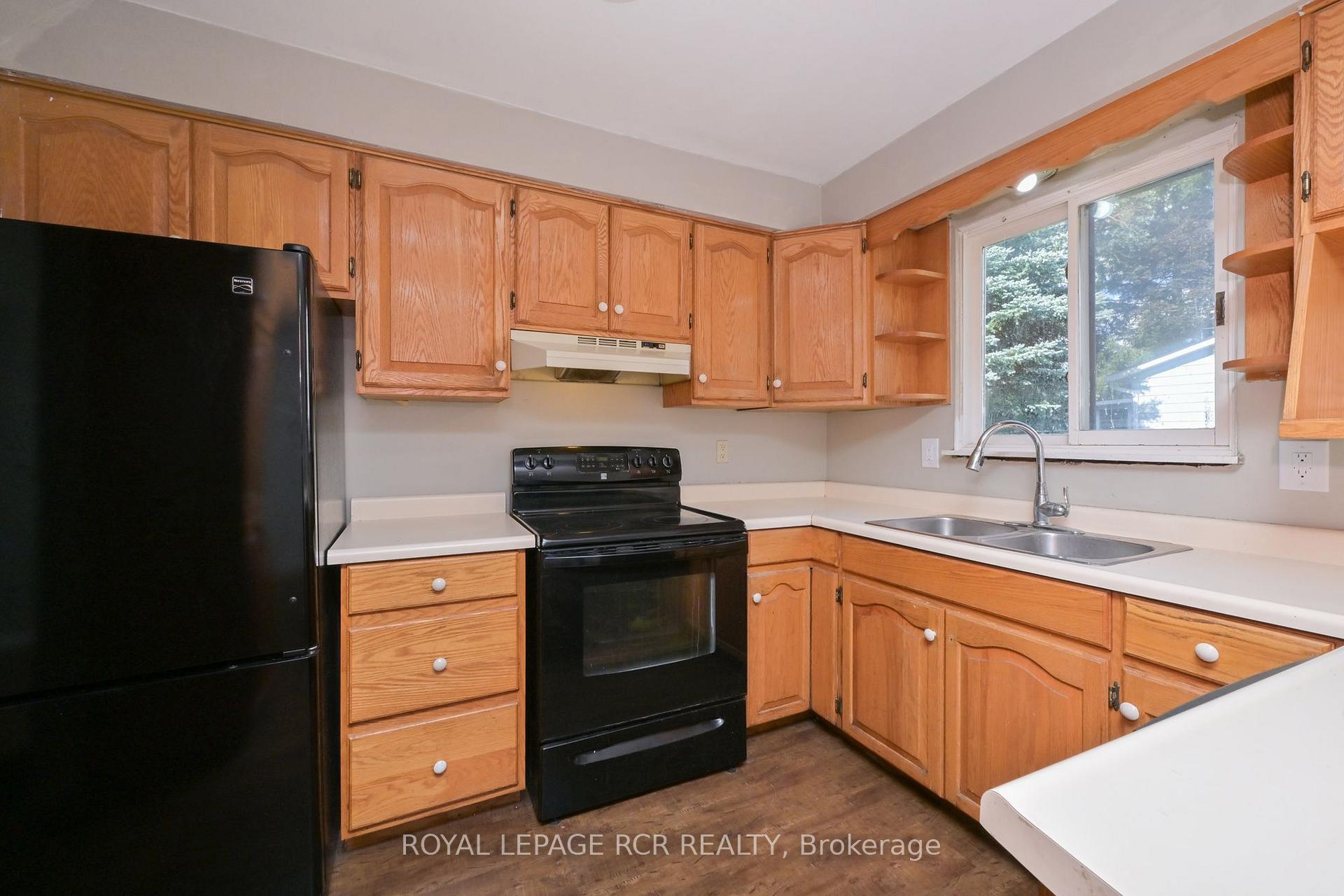 Photo 8 of 116 Ann Street, Shelburne — HOMEH