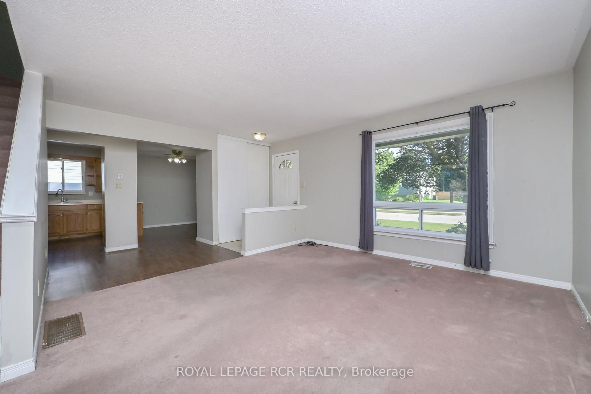 Photo 15 of 116 Ann Street, Shelburne — HOMEH