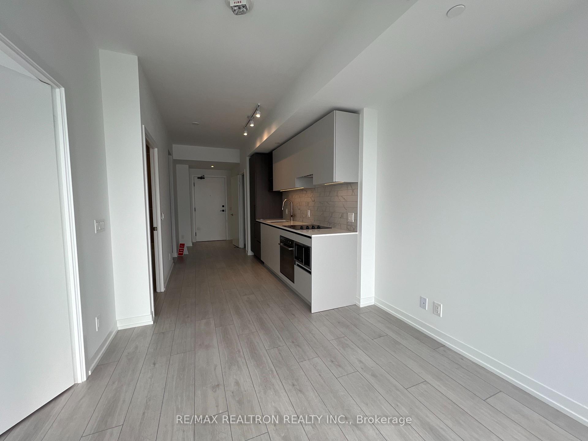 Photo 4 of Unit 4715, 55 Mercer Street, Toronto, Waterfront Communities — HOMEH
