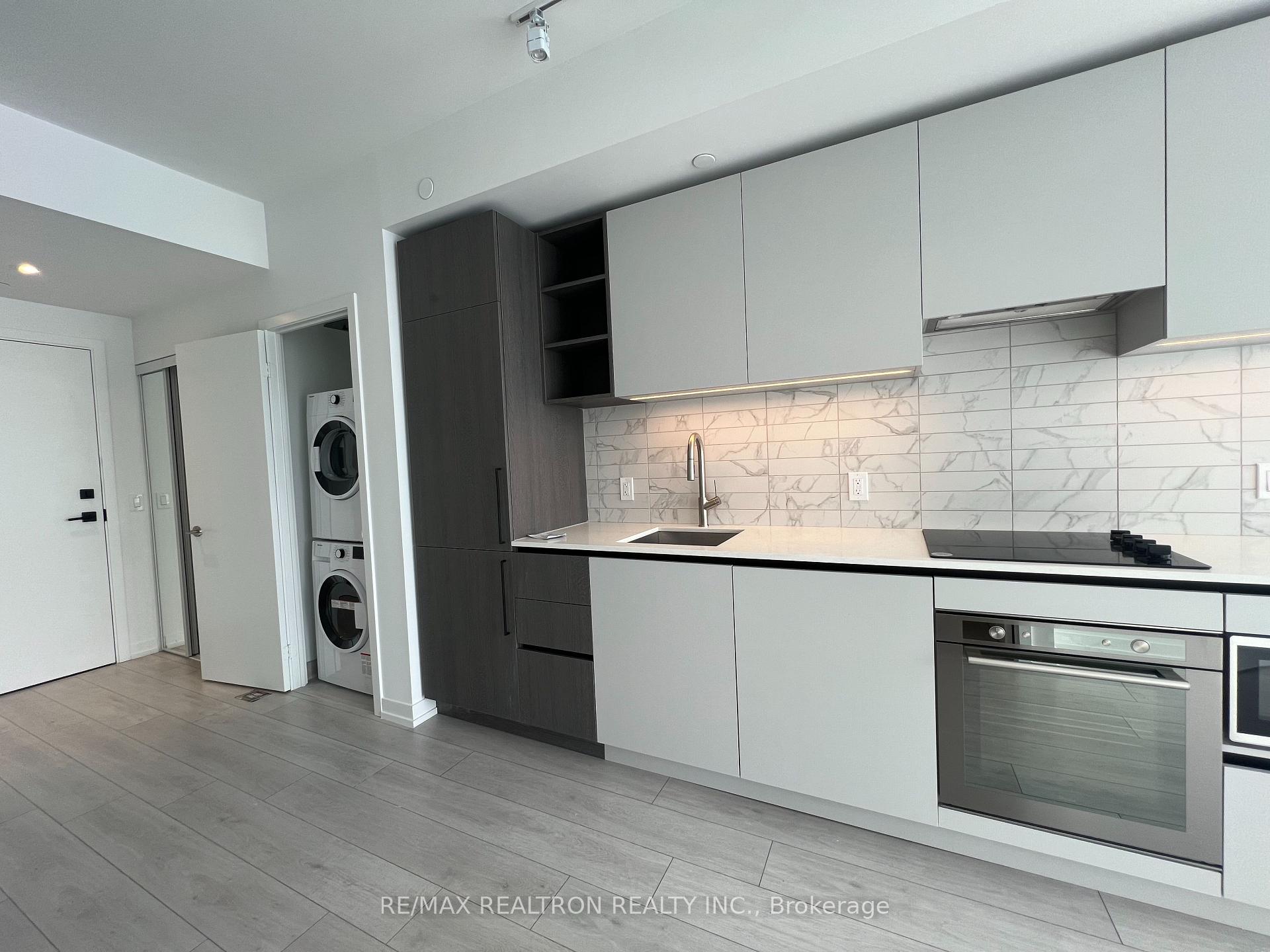 Photo 8 of Unit 4715, 55 Mercer Street, Toronto, Waterfront Communities — HOMEH