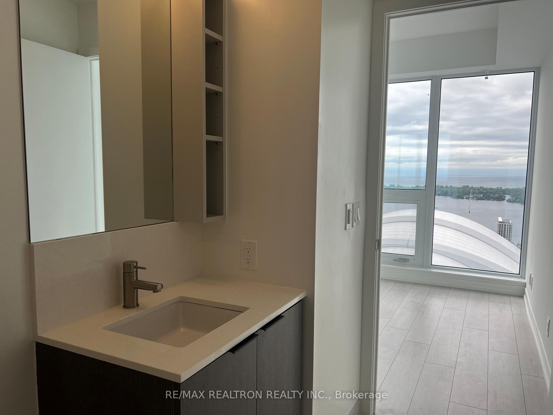 Photo 17 of Unit 4715, 55 Mercer Street, Toronto, Waterfront Communities — HOMEH
