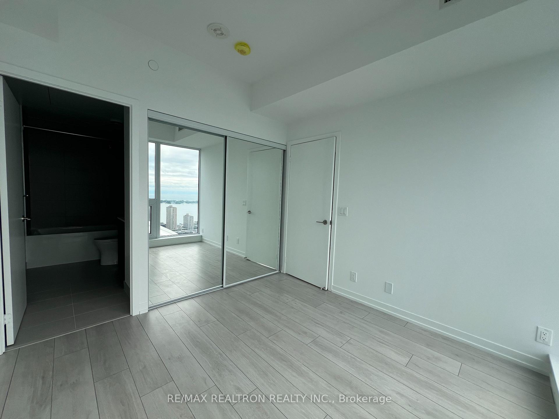Photo 22 of Unit 4715, 55 Mercer Street, Toronto, Waterfront Communities — HOMEH