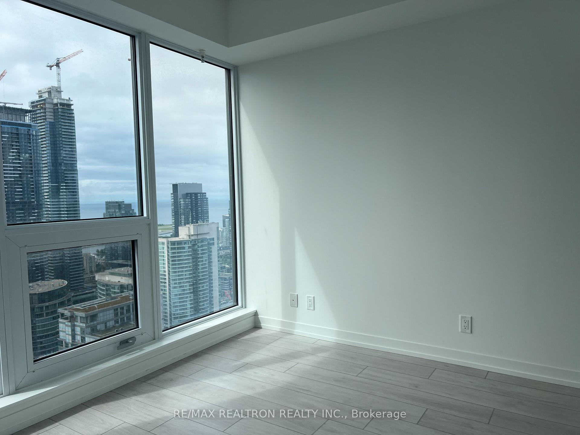 Photo 23 of Unit 4715, 55 Mercer Street, Toronto, Waterfront Communities — HOMEH