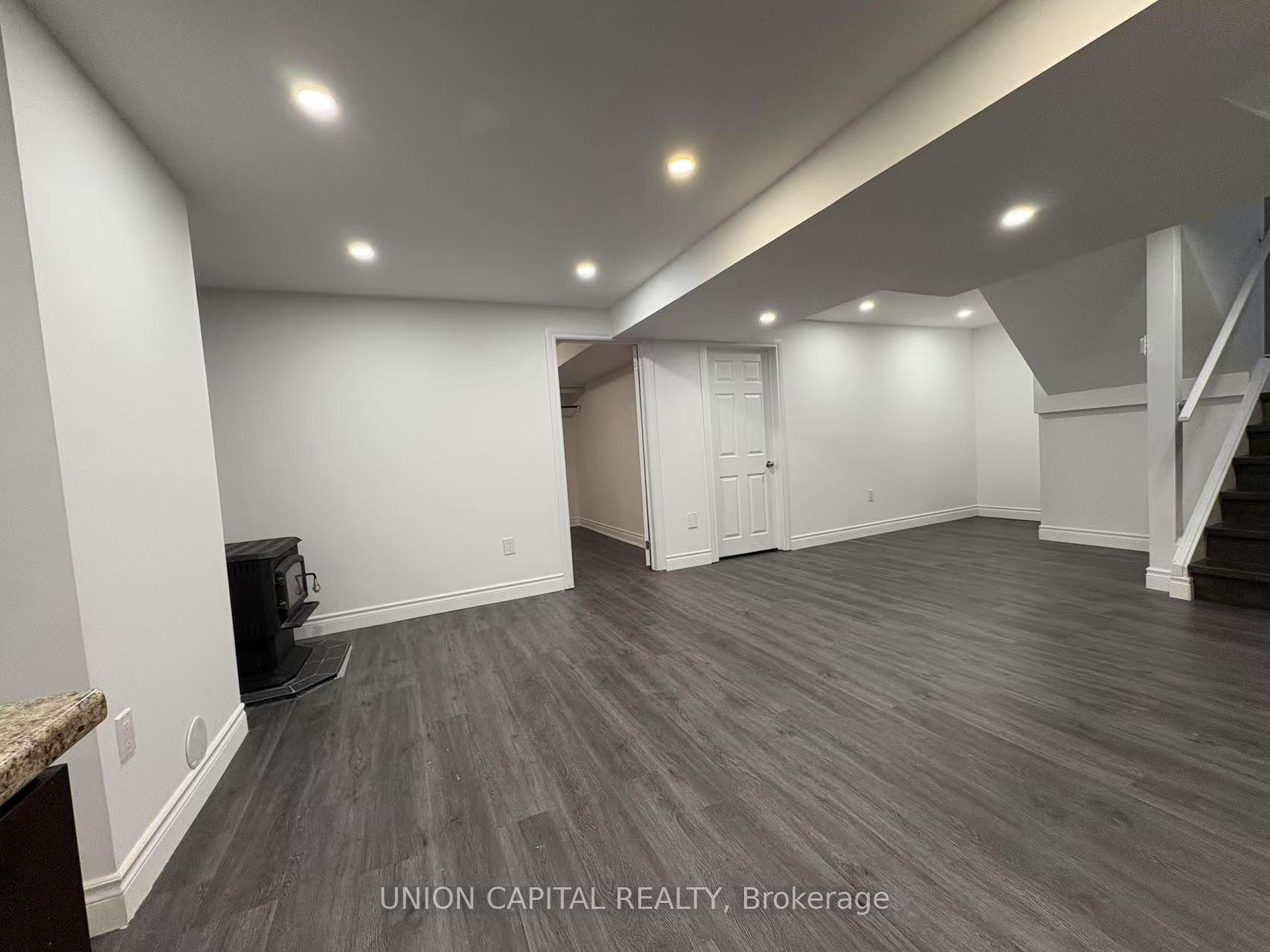 Photo 3 of Unit Lower, 21 Natanya Boulevard, Georgina, Keswick North — HOMEH