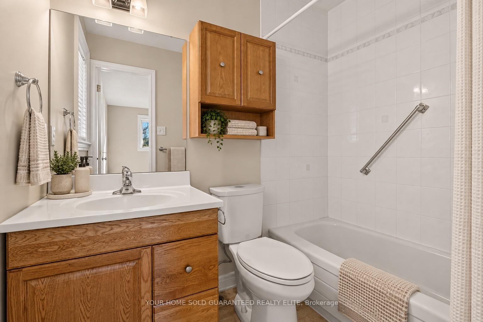 Photo 13 of 90 Victor Boulevard, Brant, South Dumfries — HOMEH