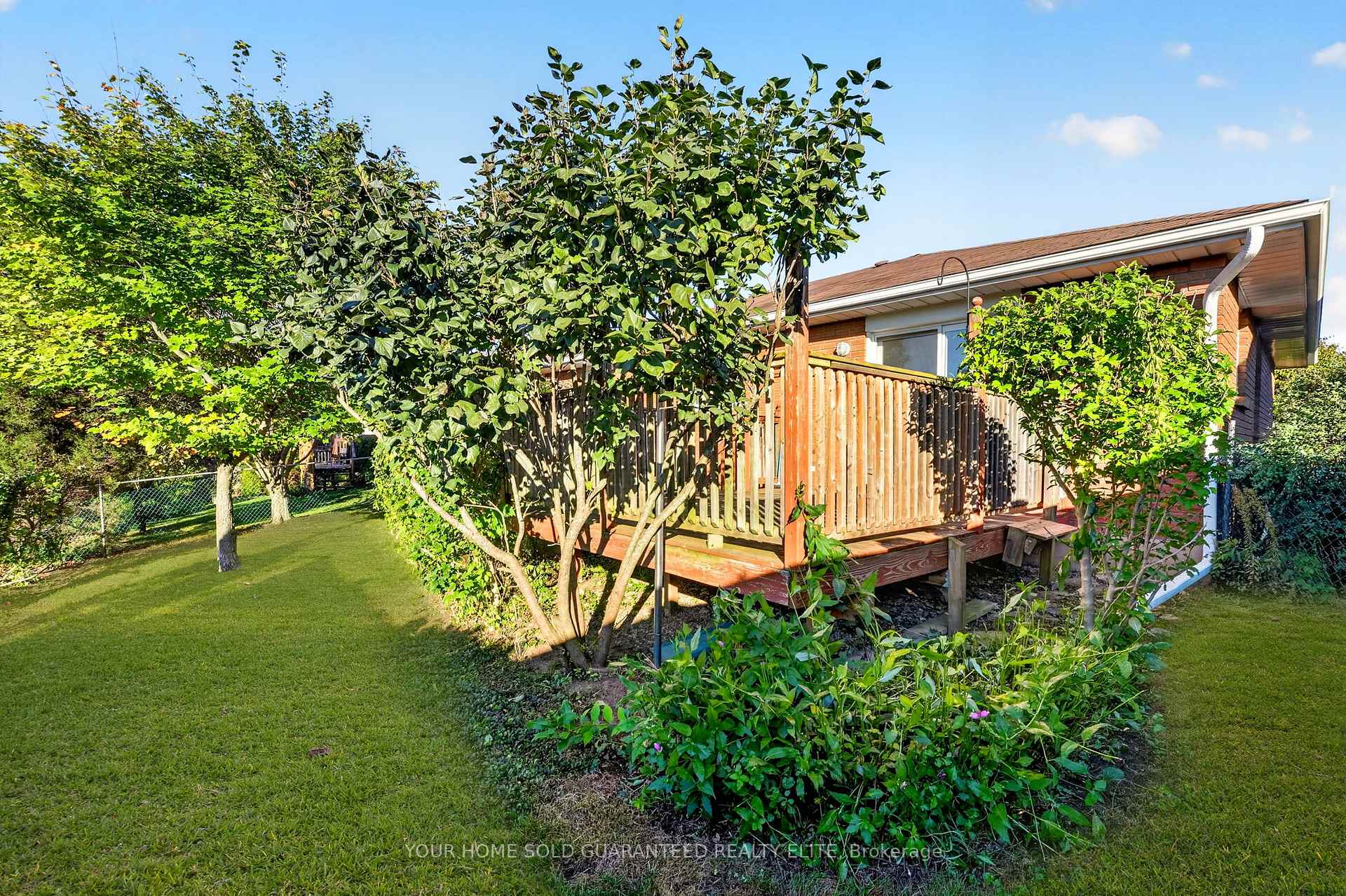 Photo 24 of 90 Victor Boulevard, Brant, South Dumfries — HOMEH
