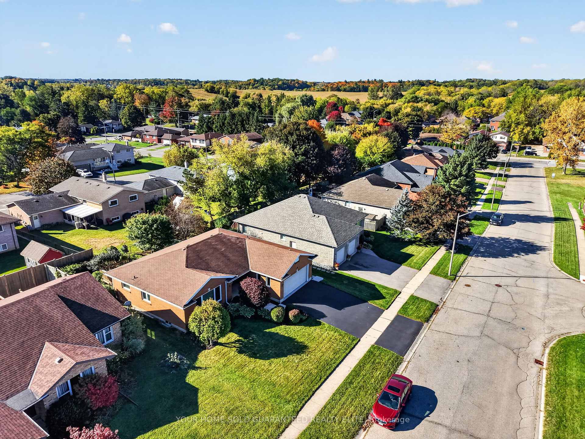 Photo 27 of 90 Victor Boulevard, Brant, South Dumfries — HOMEH