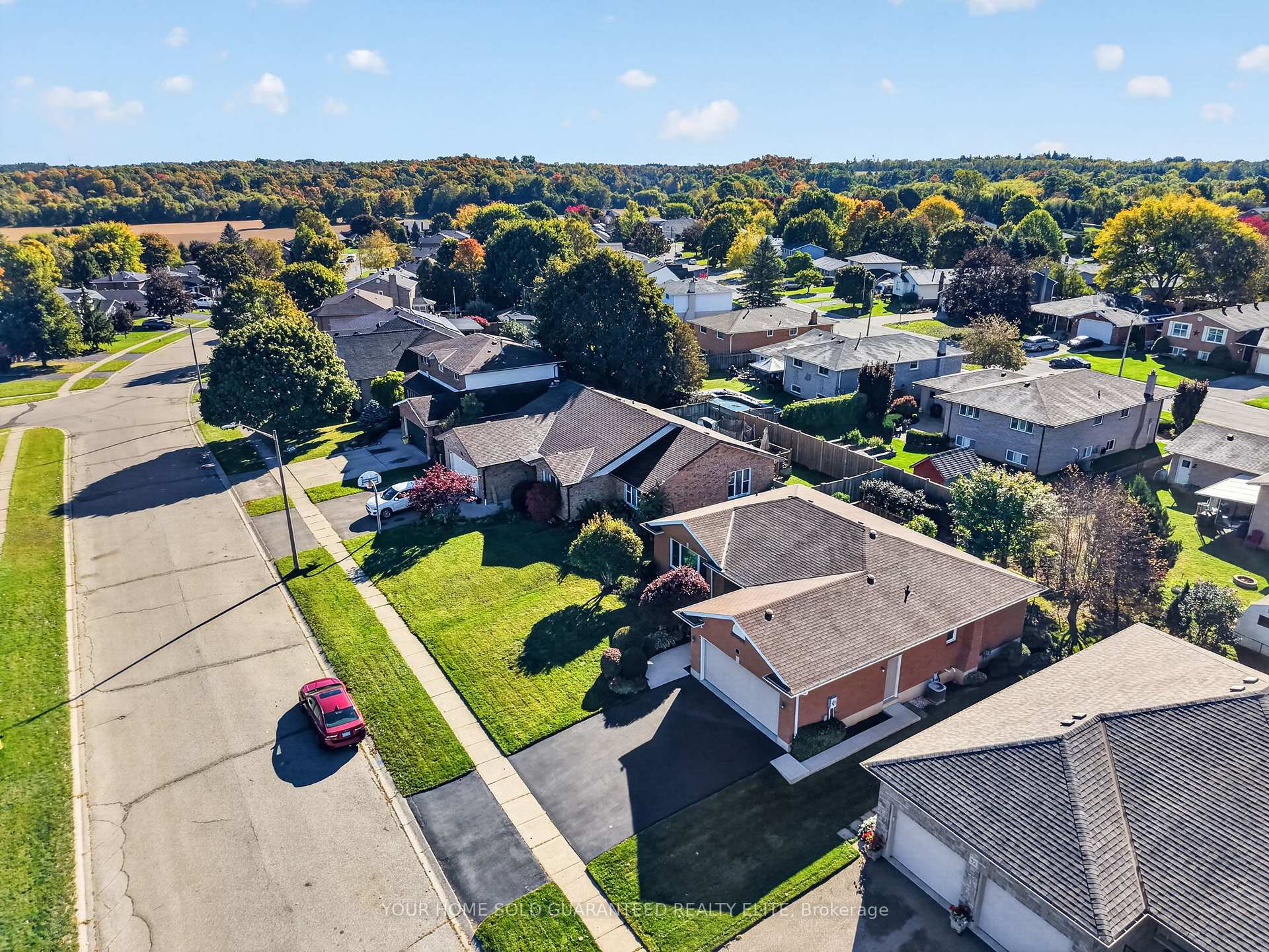 Photo 28 of 90 Victor Boulevard, Brant, South Dumfries — HOMEH