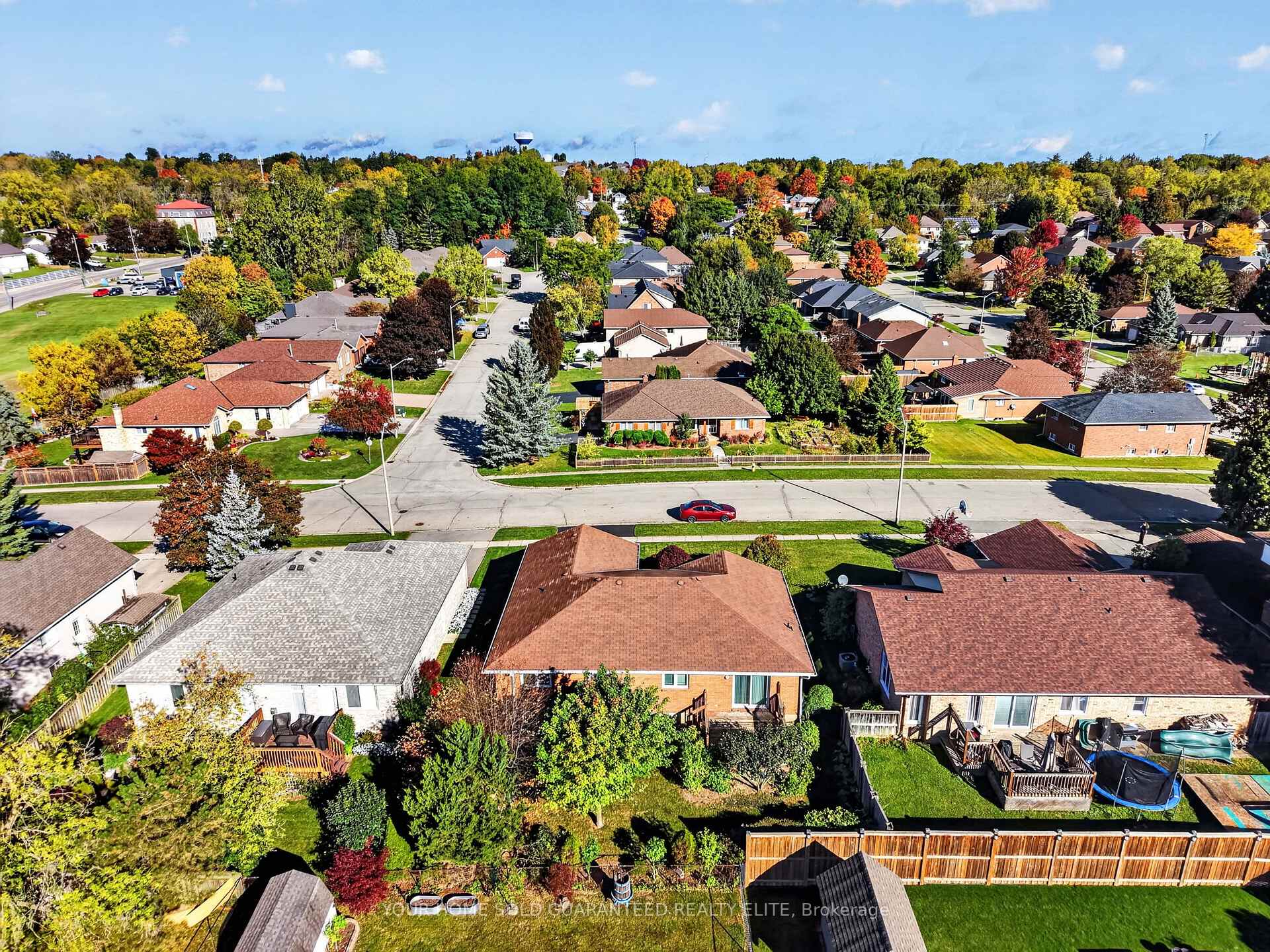 Photo 29 of 90 Victor Boulevard, Brant, South Dumfries — HOMEH