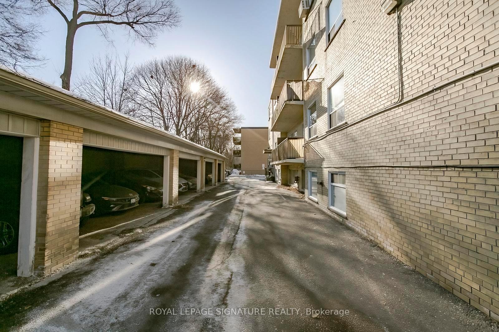 Photo 43 of Unit 305, 219 Wilson Avenue, Toronto, Bedford Park-Nortown — HOMEH