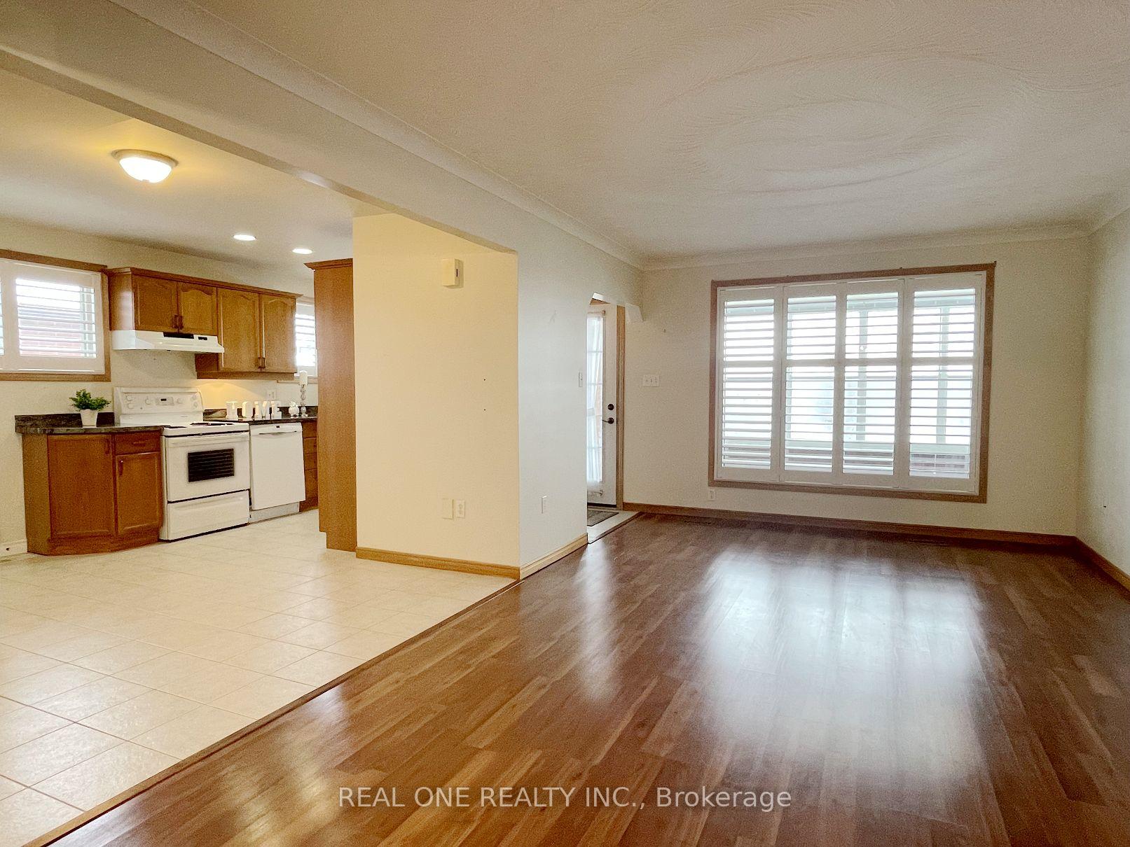 Photo 28 of Unit Upper, 25 Terrace Drive, Hamilton, Balfour — HOMEH