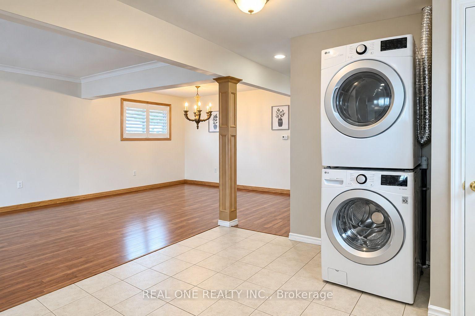 Photo 25 of Unit Upper, 25 Terrace Drive, Hamilton, Balfour — HOMEH