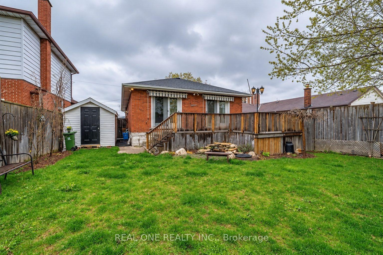 Photo 47 of Unit Upper, 25 Terrace Drive, Hamilton, Balfour — HOMEH