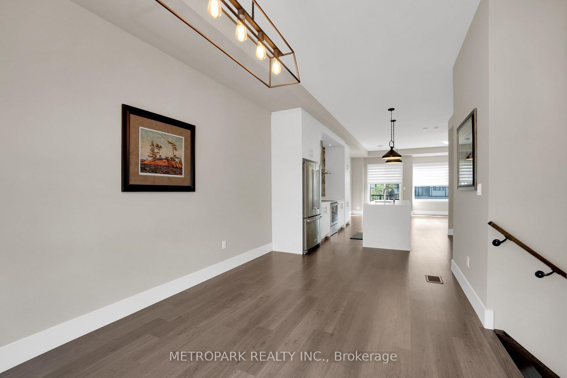 Photo 7 of 187 Sydney Circle, Vaughan, Vellore Village — HOMEH