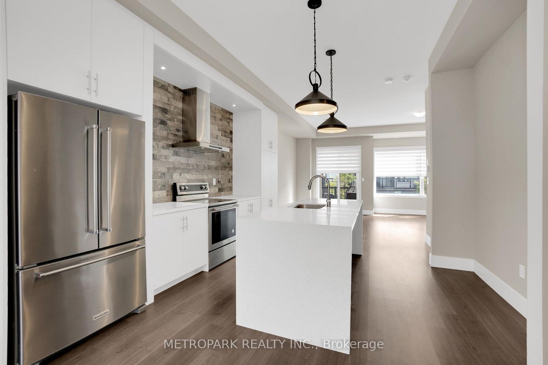 Photo 9 of 187 Sydney Circle, Vaughan, Vellore Village — HOMEH