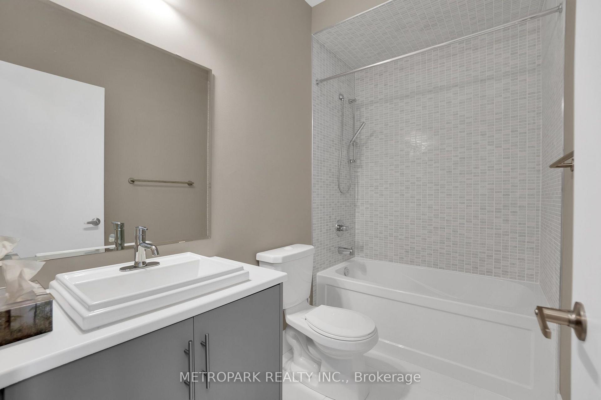 Photo 13 of 187 Sydney Circle, Vaughan, Vellore Village — HOMEH
