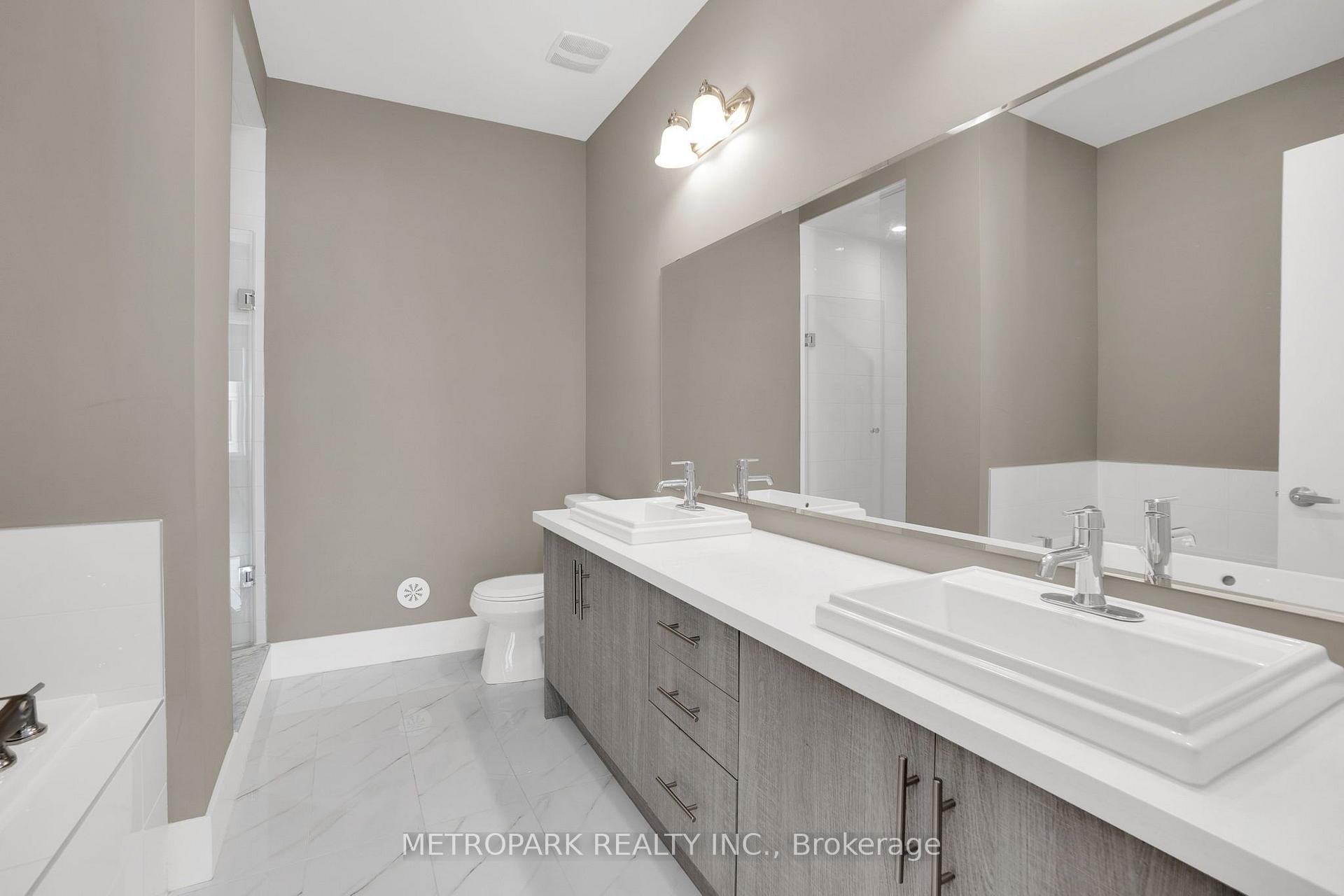 Photo 16 of 187 Sydney Circle, Vaughan, Vellore Village — HOMEH