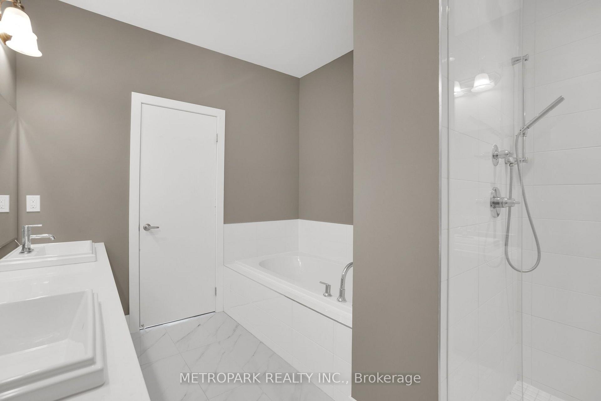 Photo 17 of 187 Sydney Circle, Vaughan, Vellore Village — HOMEH