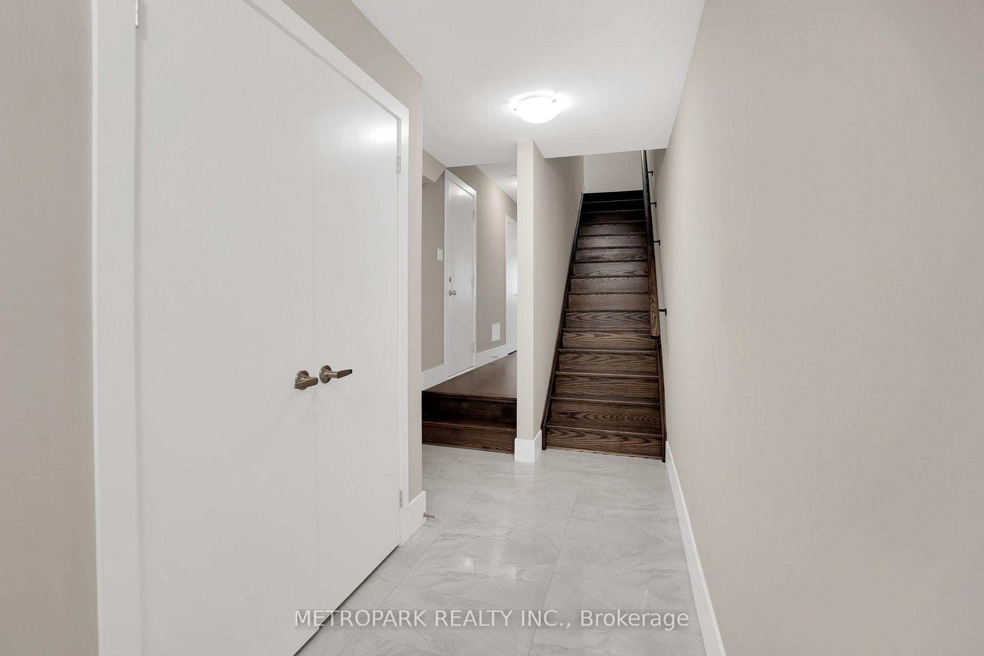 Photo 22 of 187 Sydney Circle, Vaughan, Vellore Village — HOMEH