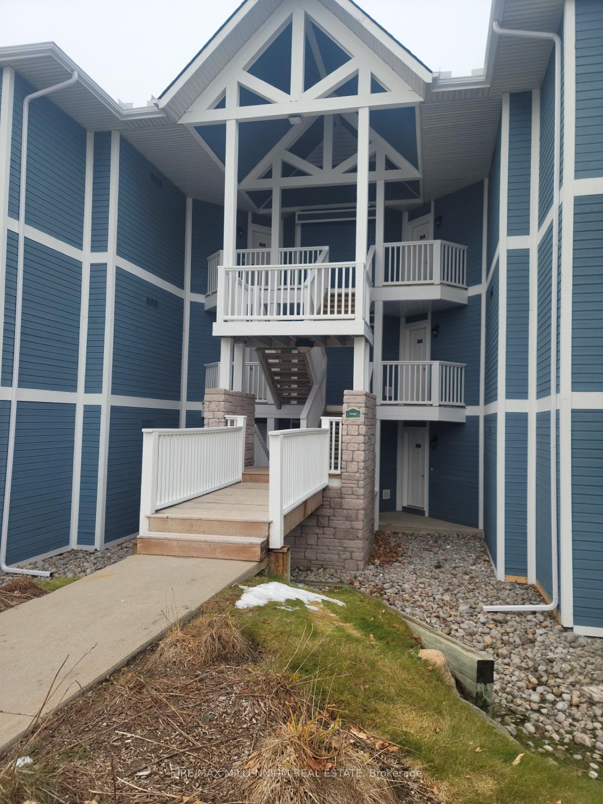 Photo of Unit 2442-43, 90 Highland Drive