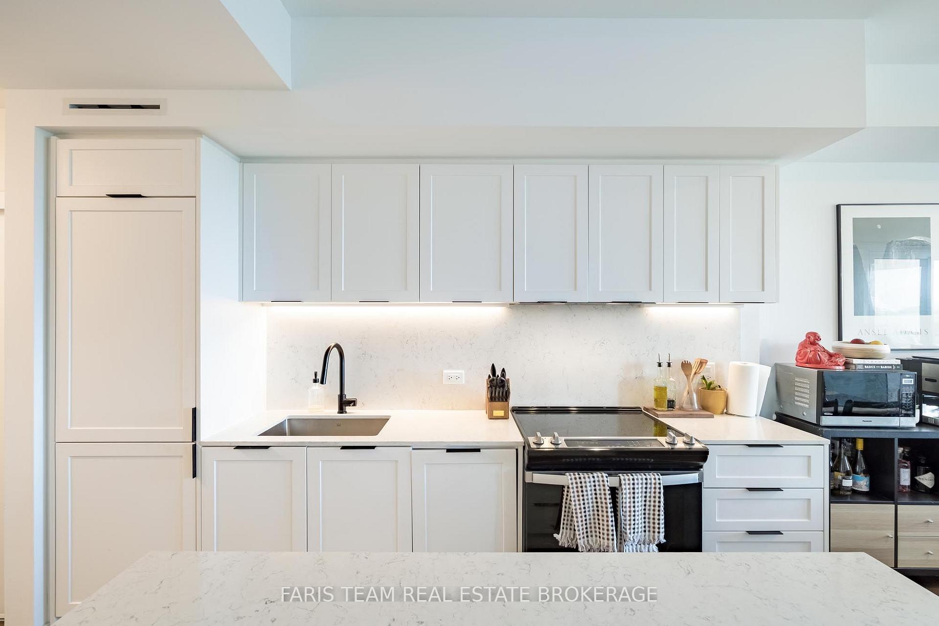 Photo 9 of Unit 413, 31 Huron Street, Collingwood — HOMEH