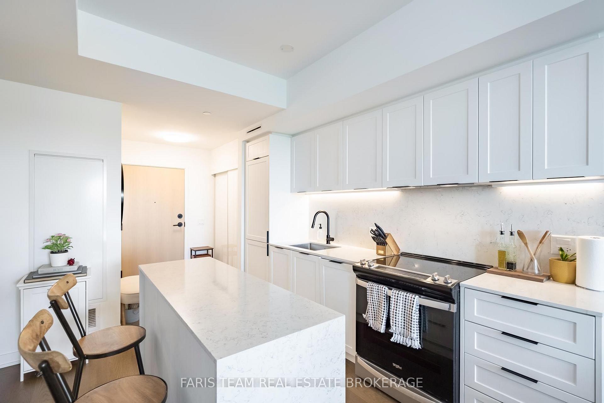 Photo 10 of Unit 413, 31 Huron Street, Collingwood — HOMEH