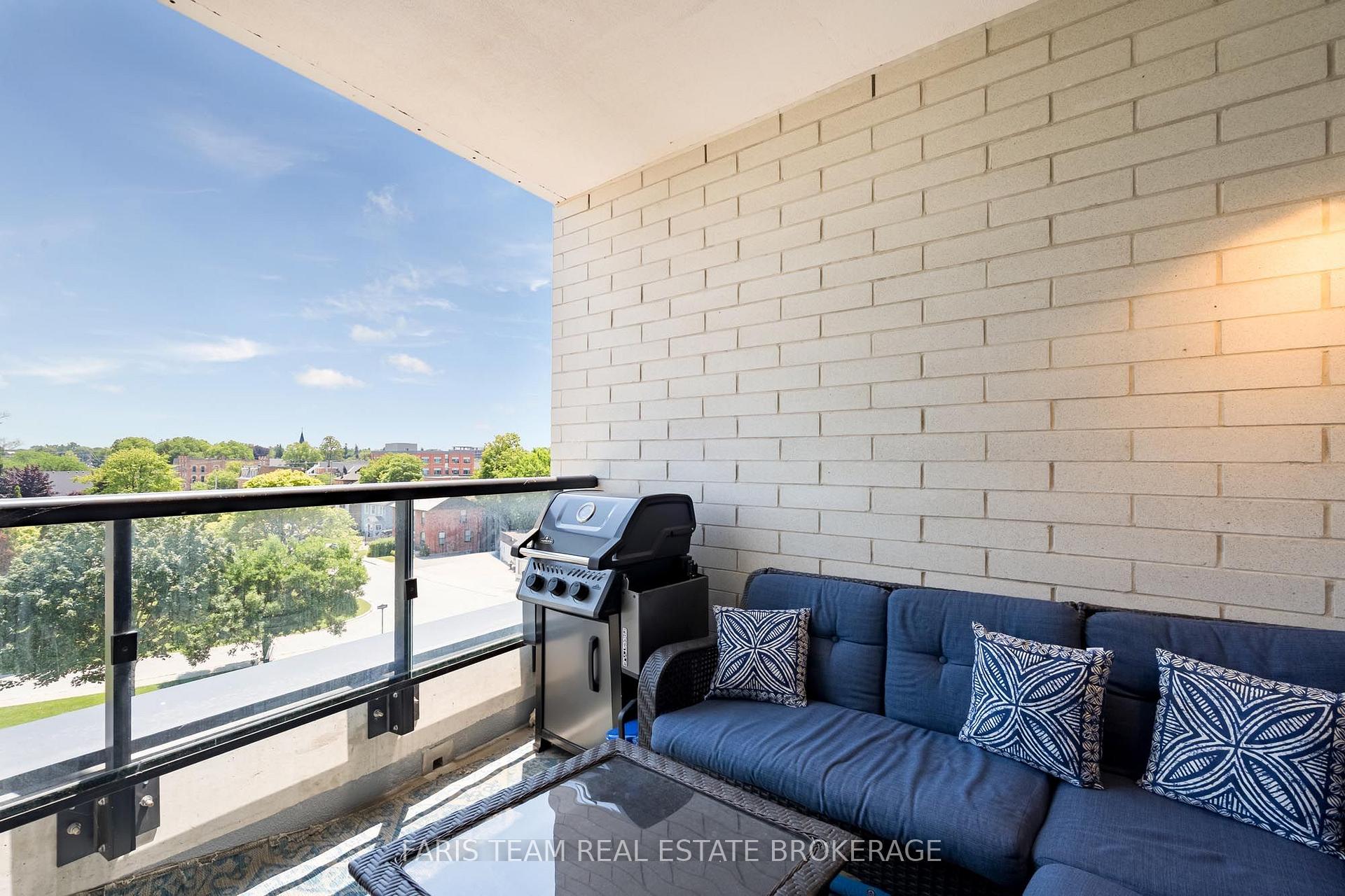 Photo 20 of Unit 413, 31 Huron Street, Collingwood — HOMEH