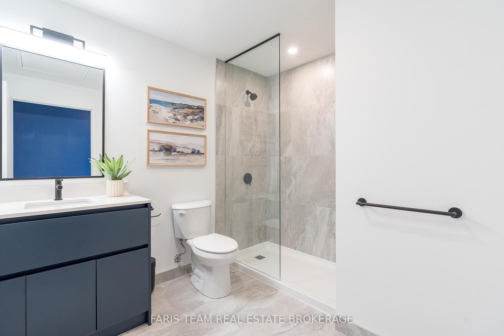 Photo 37 of Unit 413, 31 Huron Street, Collingwood — HOMEH