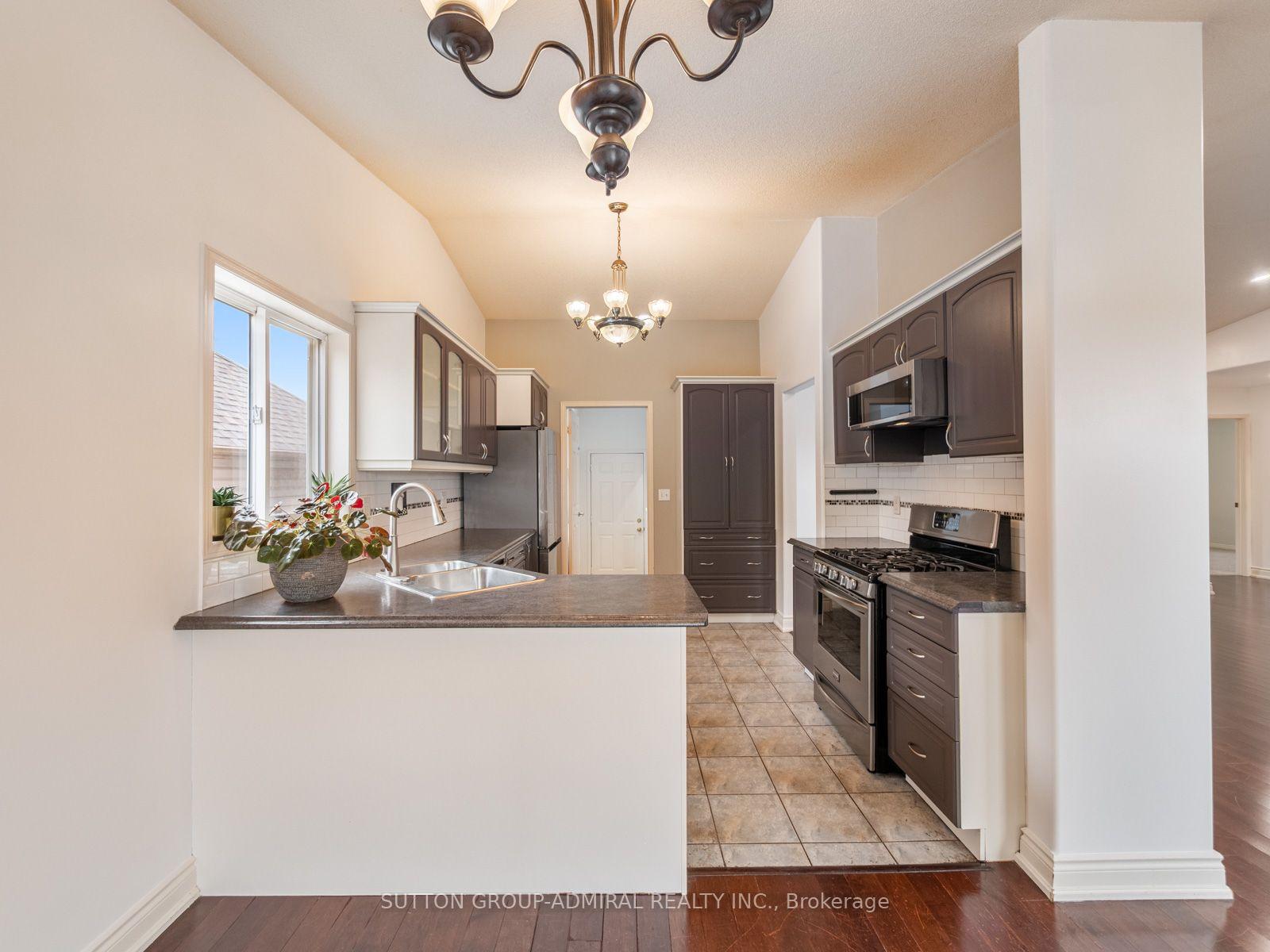 Photo 12 of 28 Harwood Drive, Barrie, Painswick North — HOMEH