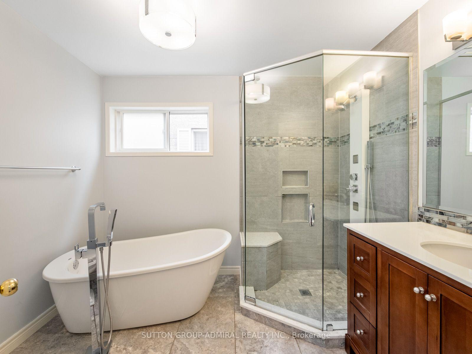 Photo 25 of 28 Harwood Drive, Barrie, Painswick North — HOMEH