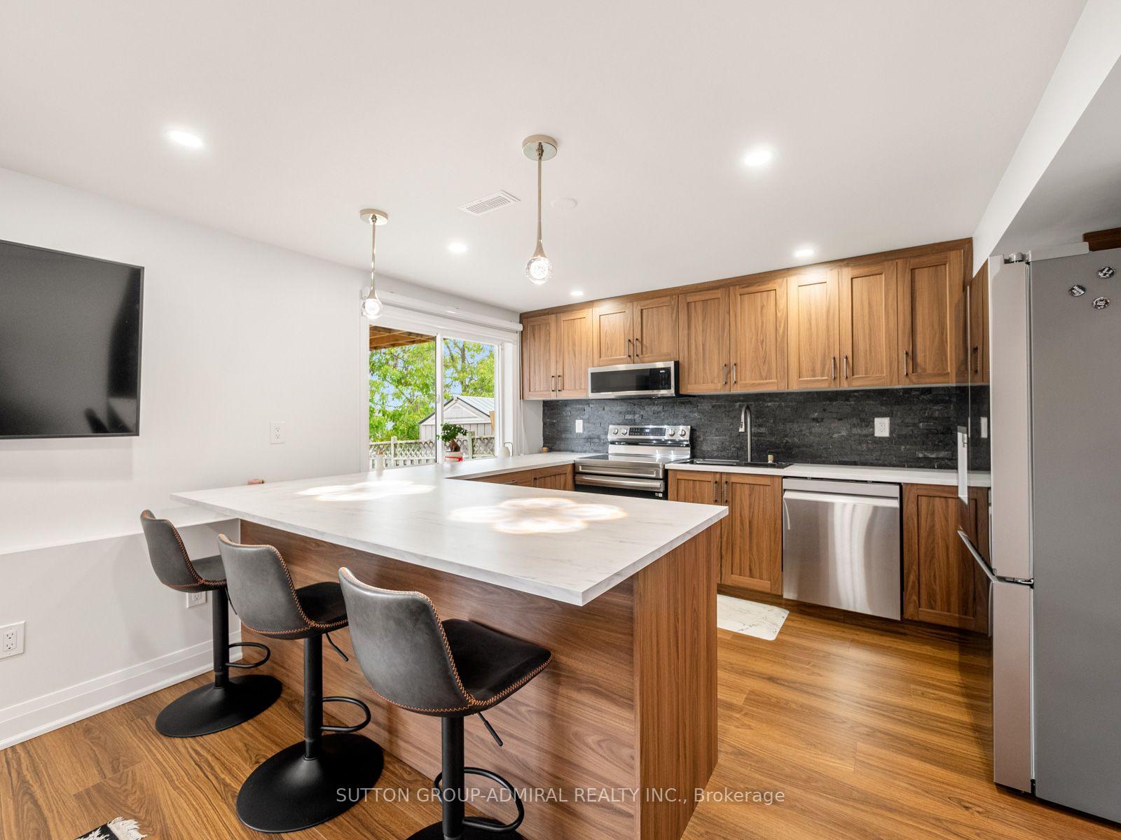Photo 29 of 28 Harwood Drive, Barrie, Painswick North — HOMEH