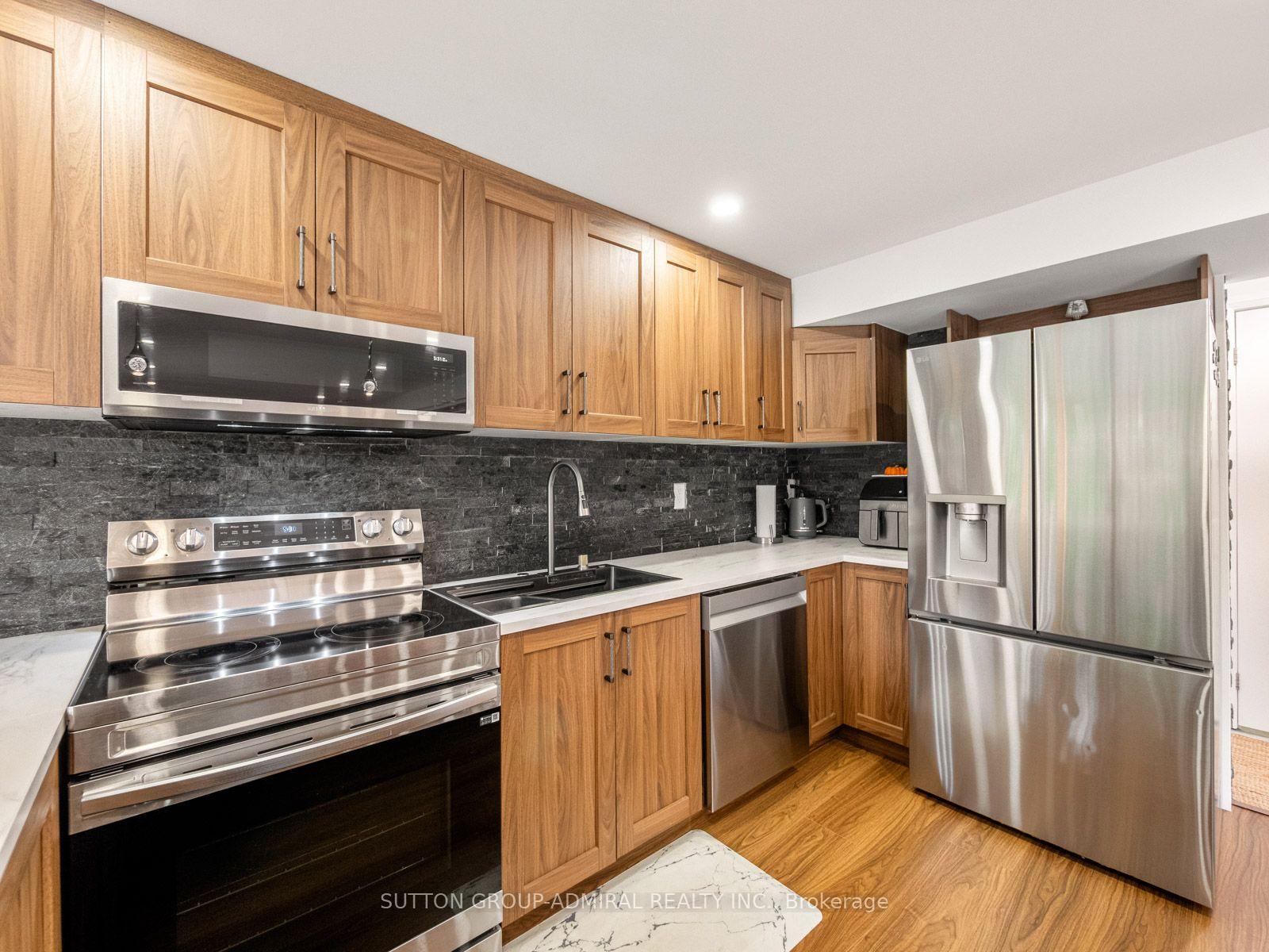 Photo 32 of 28 Harwood Drive, Barrie, Painswick North — HOMEH