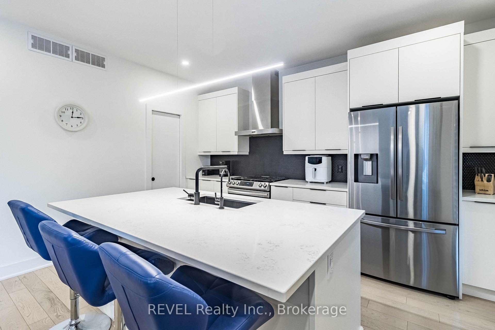 Photo 13 of 18 Princeton Common Street, St. Catharines, Lakeport — HOMEH