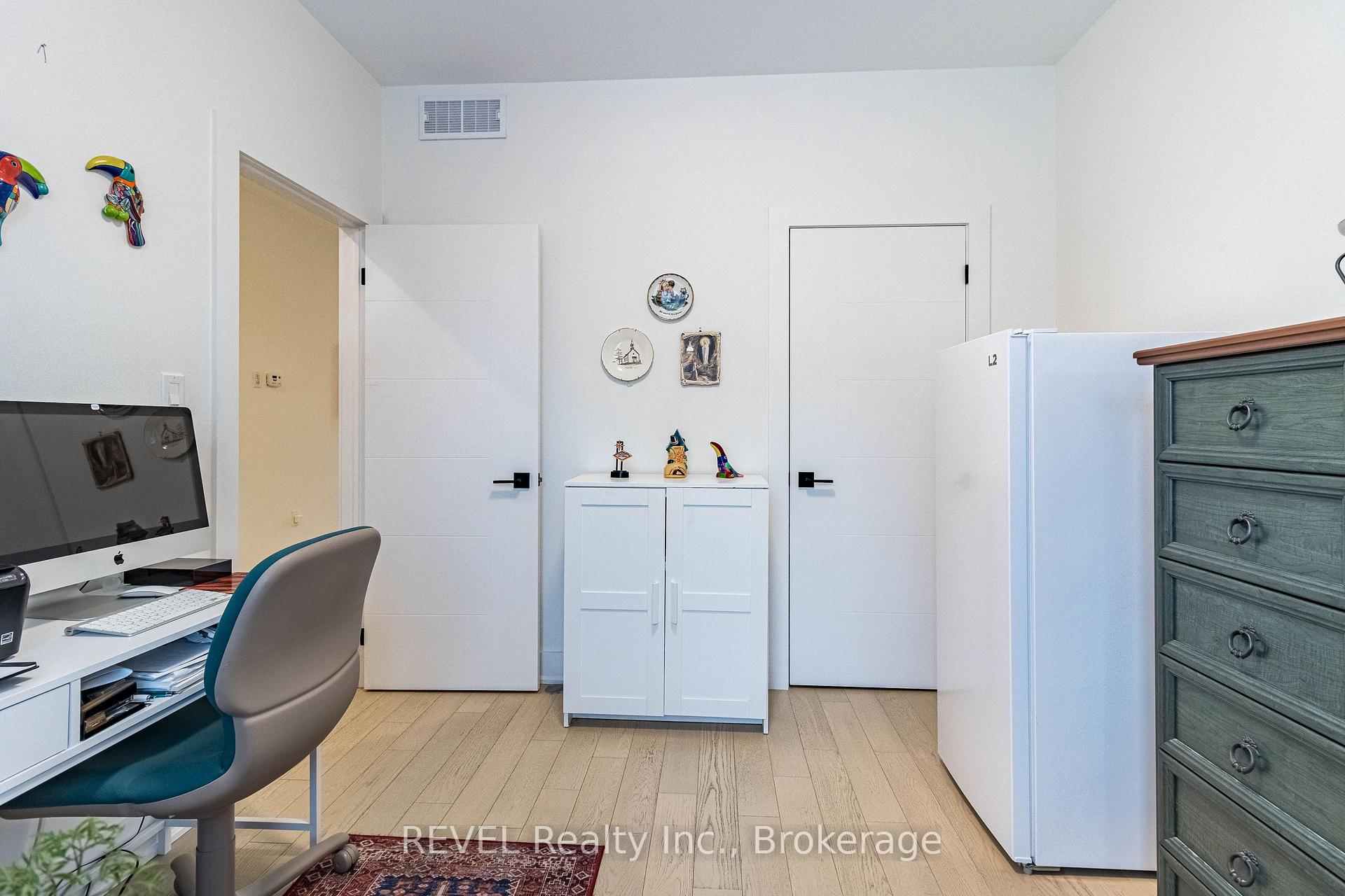 Photo 24 of 18 Princeton Common Street, St. Catharines, Lakeport — HOMEH