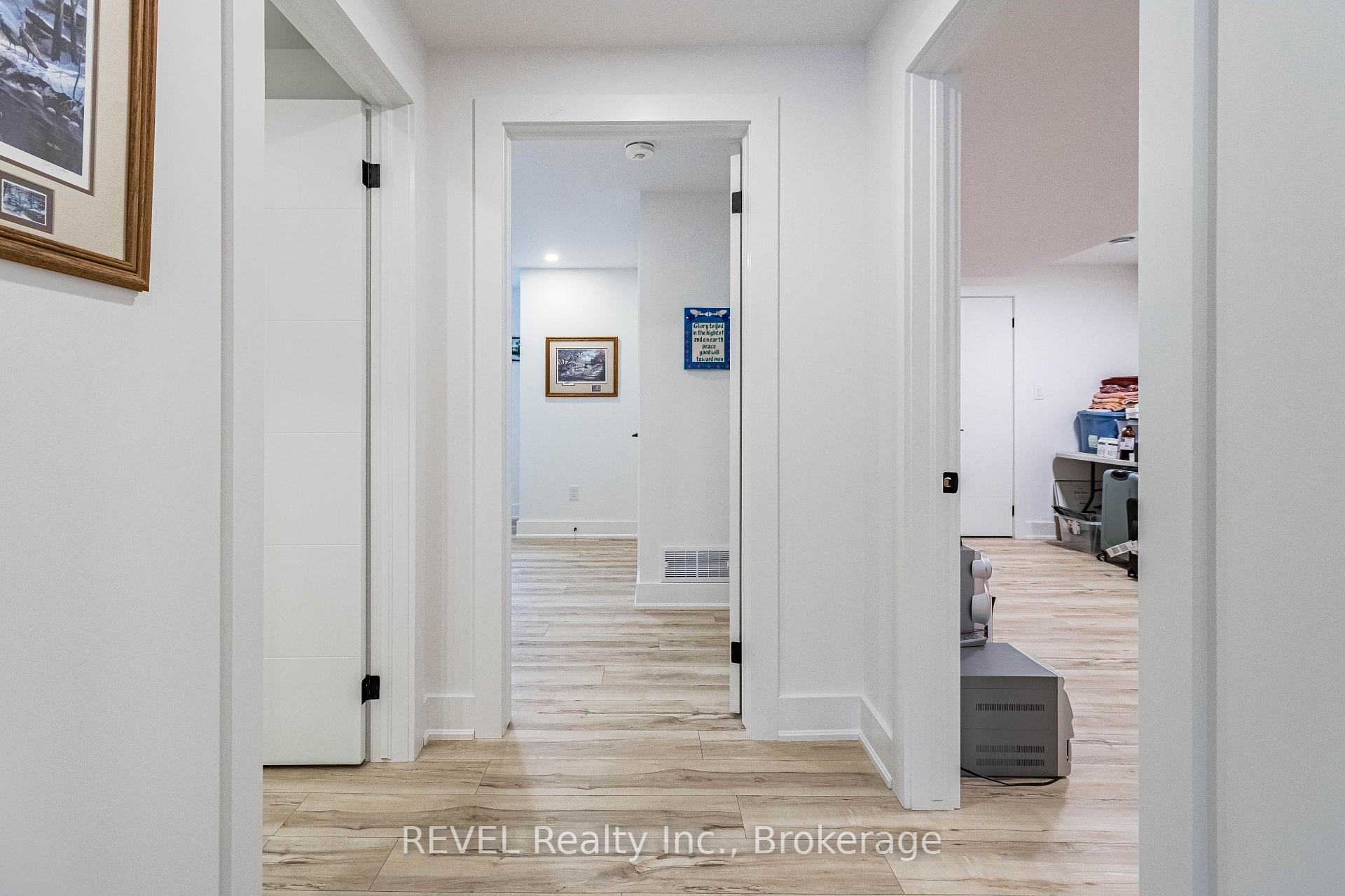 Photo 35 of 18 Princeton Common Street, St. Catharines, Lakeport — HOMEH
