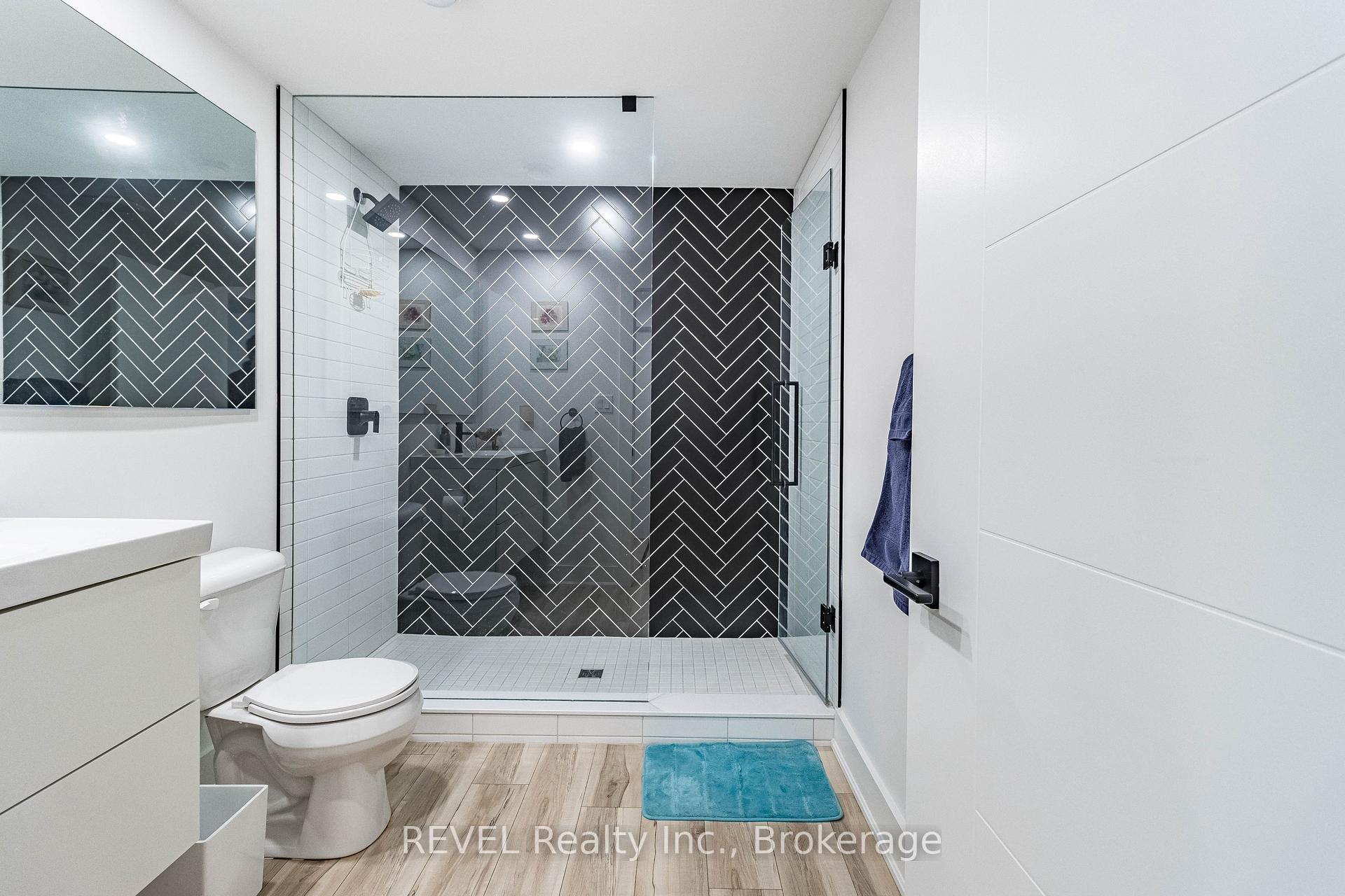 Photo 37 of 18 Princeton Common Street, St. Catharines, Lakeport — HOMEH