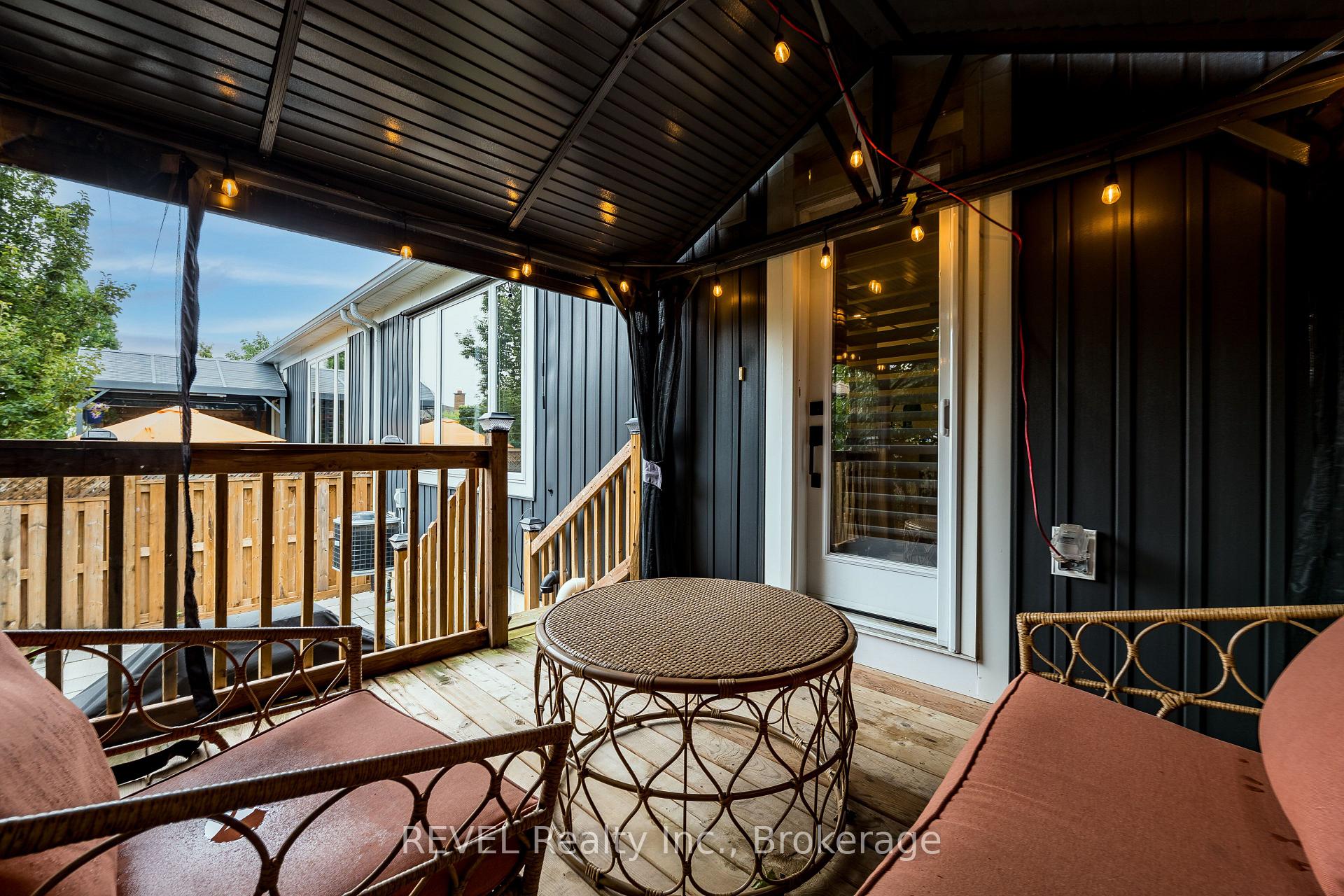 Photo 46 of 18 Princeton Common Street, St. Catharines, Lakeport — HOMEH