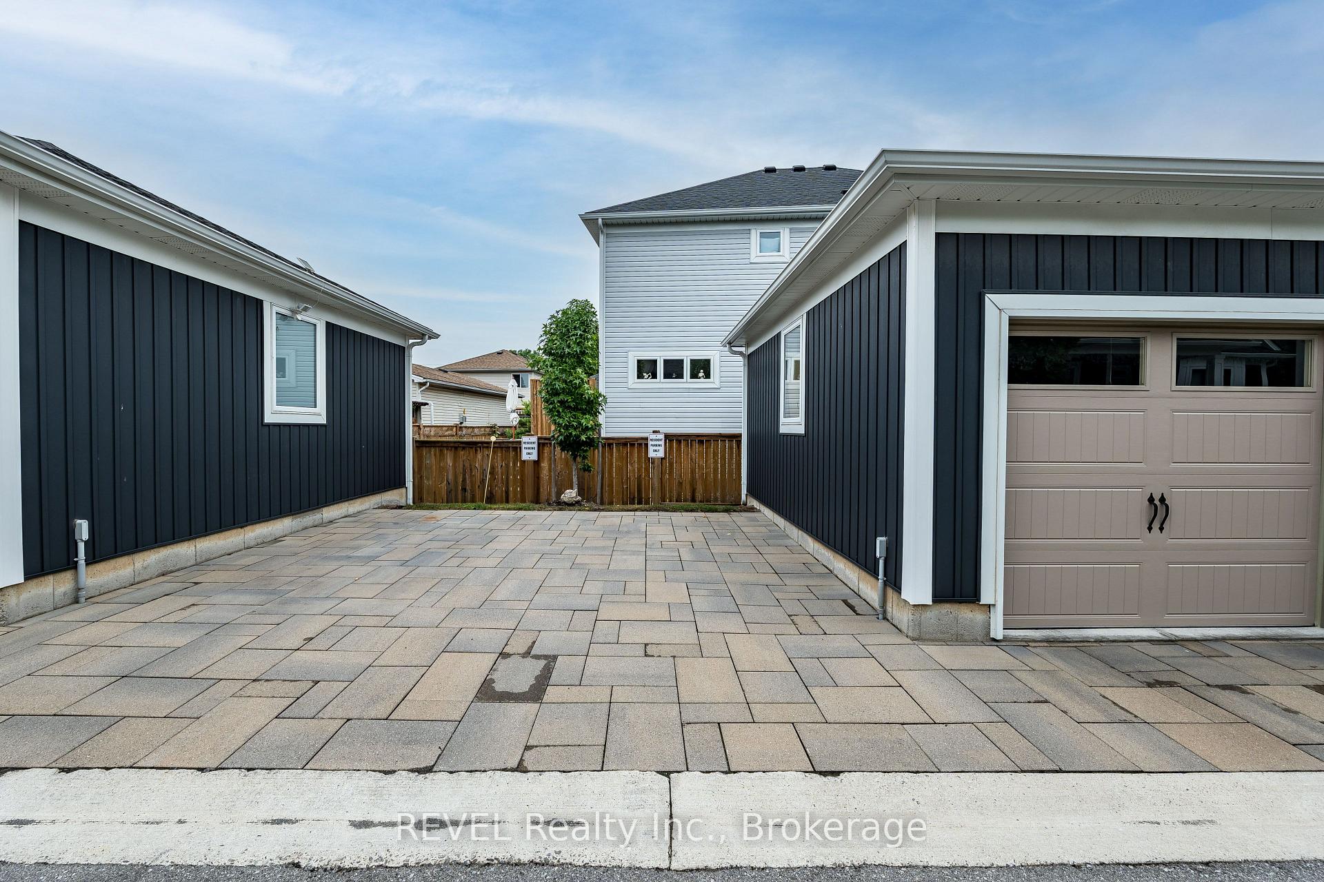 Photo 49 of 18 Princeton Common Street, St. Catharines, Lakeport — HOMEH