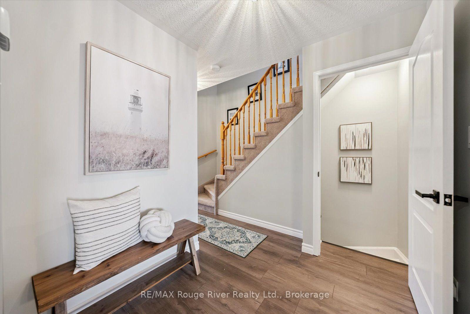 Photo 6 of 50 Treen Crescent, Whitby, Rolling Acres — HOMEH