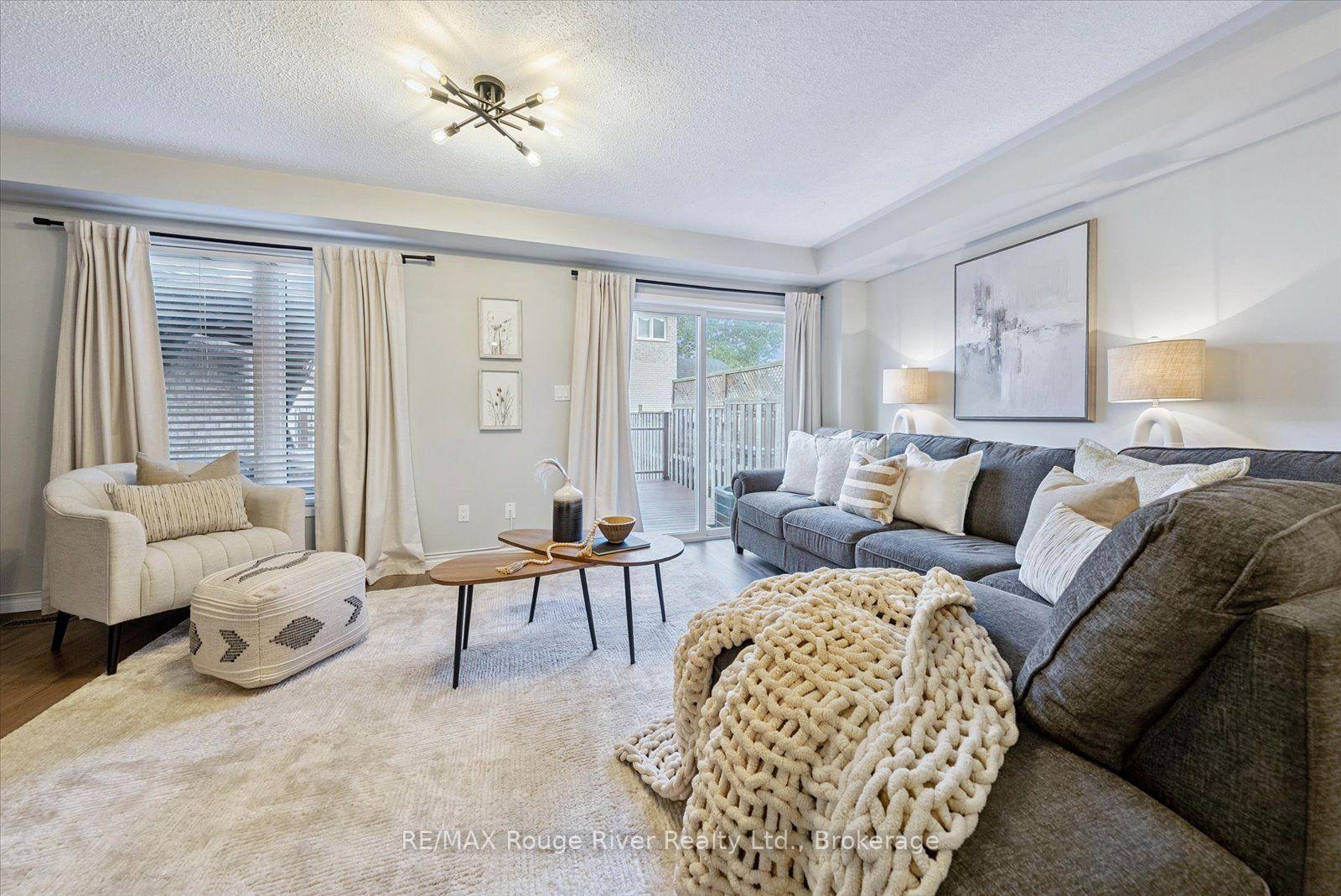Photo 8 of 50 Treen Crescent, Whitby, Rolling Acres — HOMEH