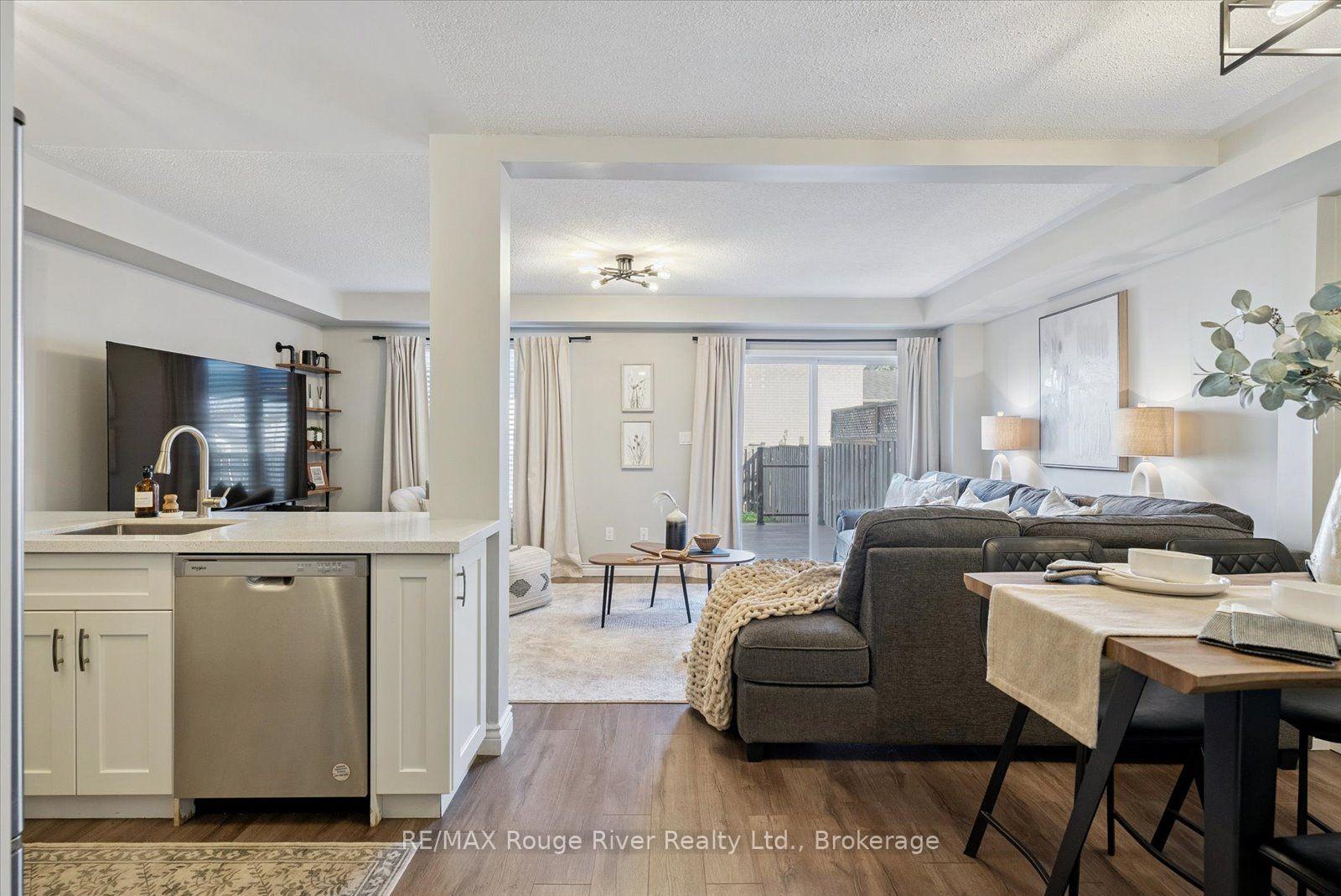 Photo 15 of 50 Treen Crescent, Whitby, Rolling Acres — HOMEH