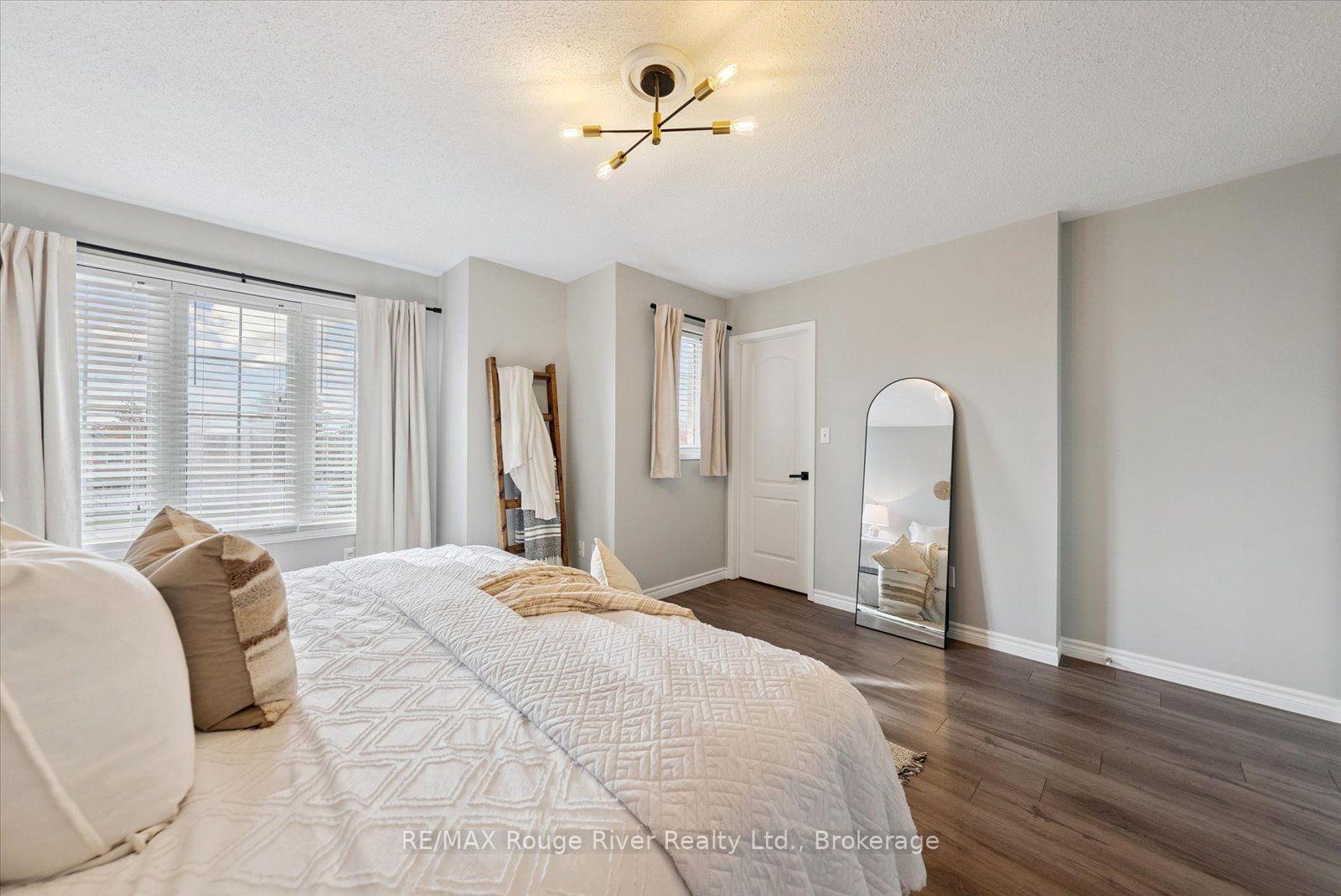 Photo 34 of 50 Treen Crescent, Whitby, Rolling Acres — HOMEH