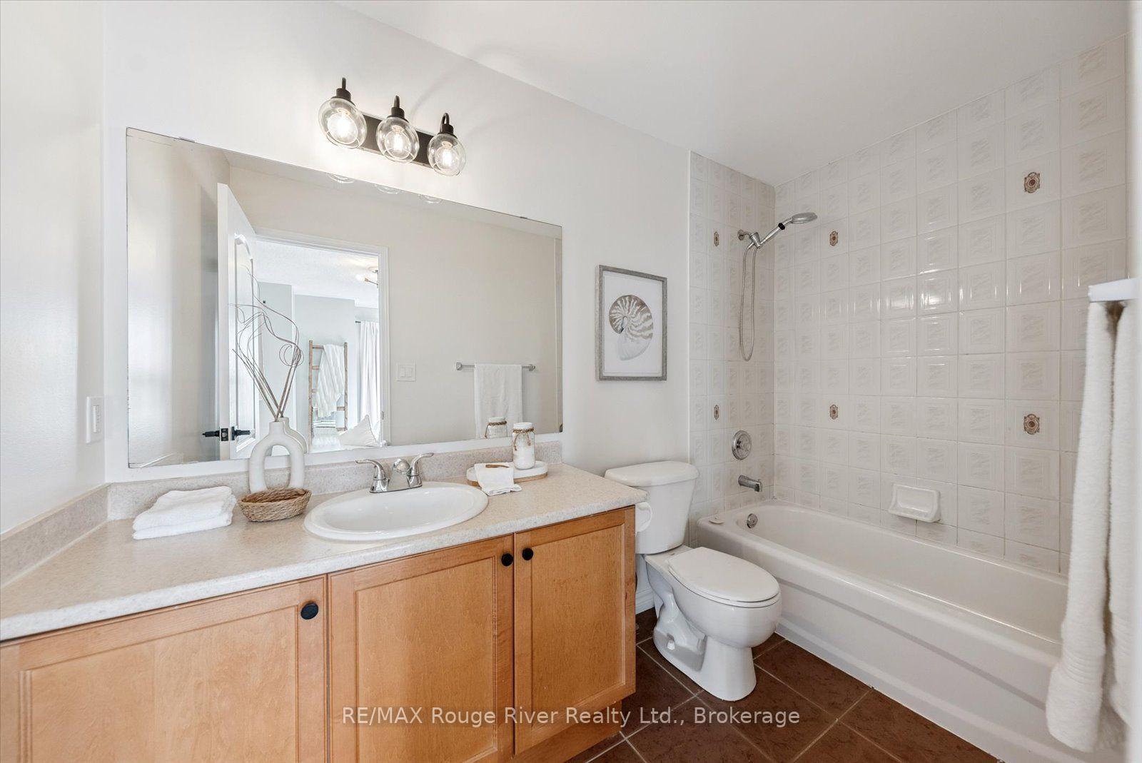 Photo 35 of 50 Treen Crescent, Whitby, Rolling Acres — HOMEH