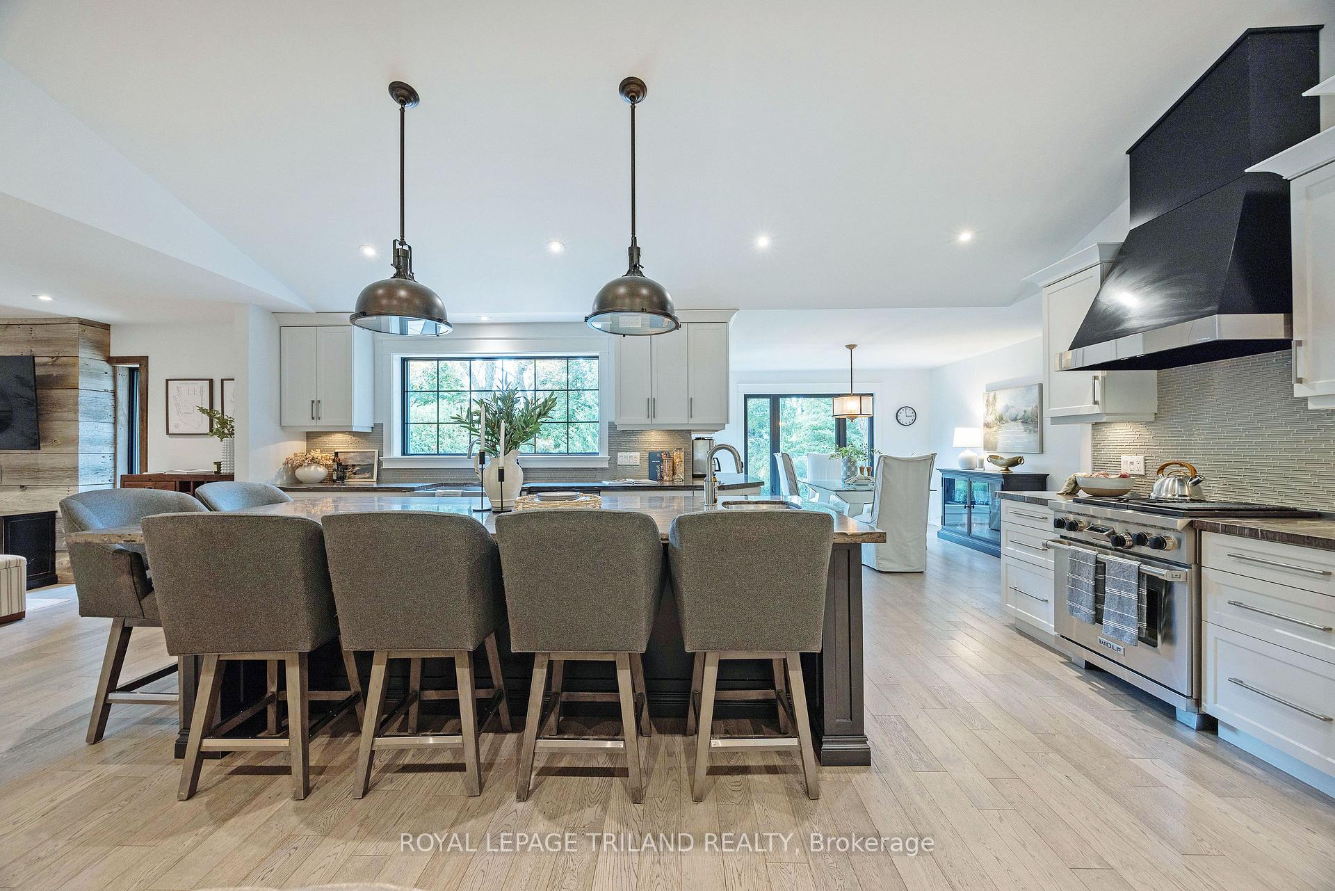 Photo 7 of 1630 Hillside Drive, London, North A — HOMEH