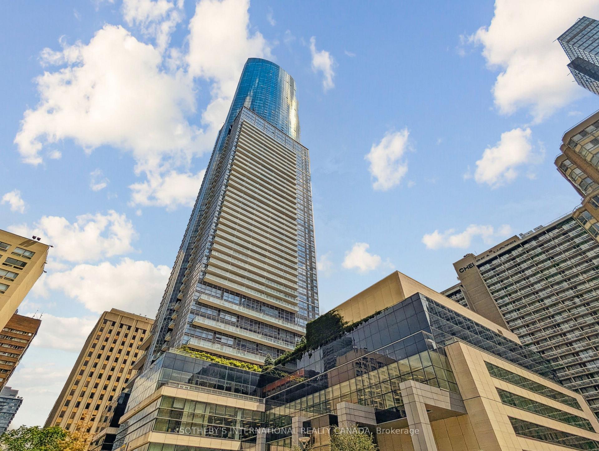Photo 3 of Unit 602, 386 Yonge Street, Toronto, Bay Street Corridor — HOMEH